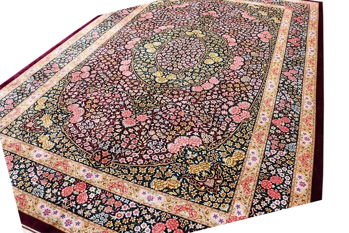 Qom Persian Rug 297 × 200 cm, Silk, hand-knotted