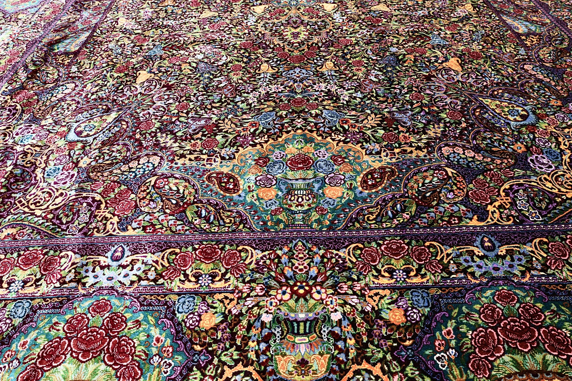 118143-05 Qom Persian Rug — hand-knotted, 298 × 193 cm, Silk
