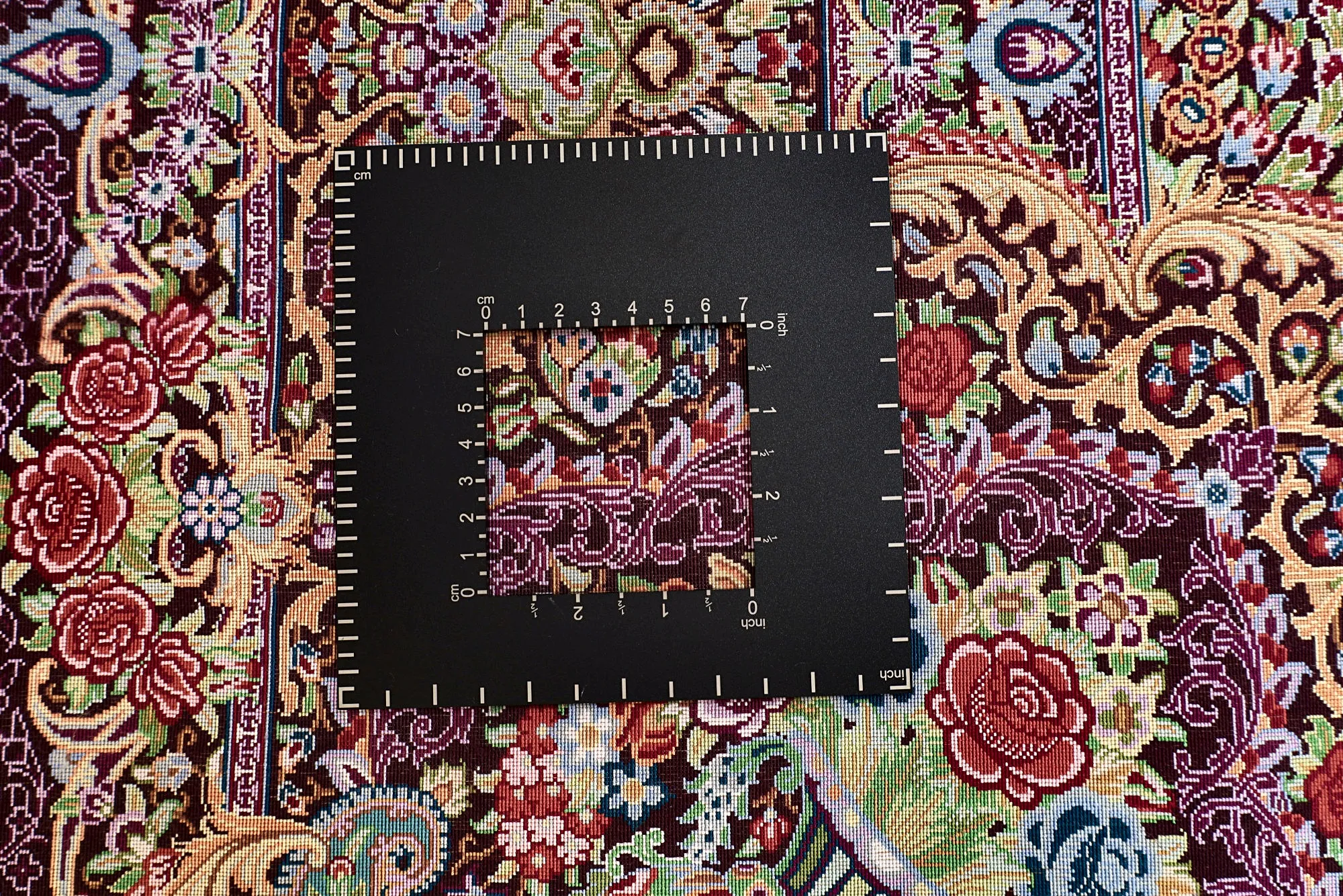 118143-09 Qom Persian Rug — hand-knotted, 298 × 193 cm, Silk