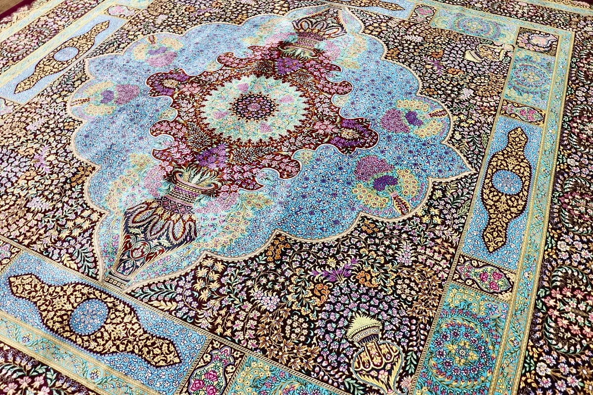 Qom Persian Rug 250 × 250 cm, Silk, hand-knotted