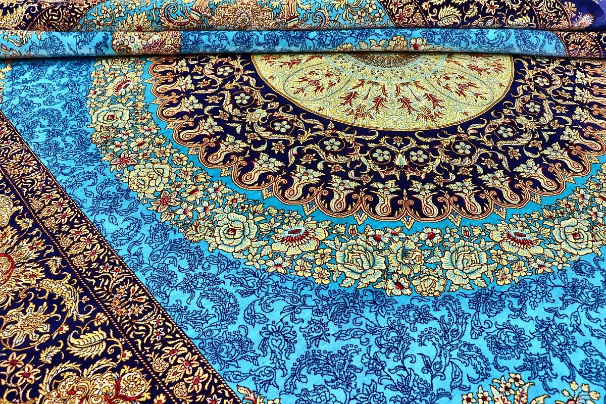Qom Persian Rug — hand-knotted, 300 × 200 cm, Silk