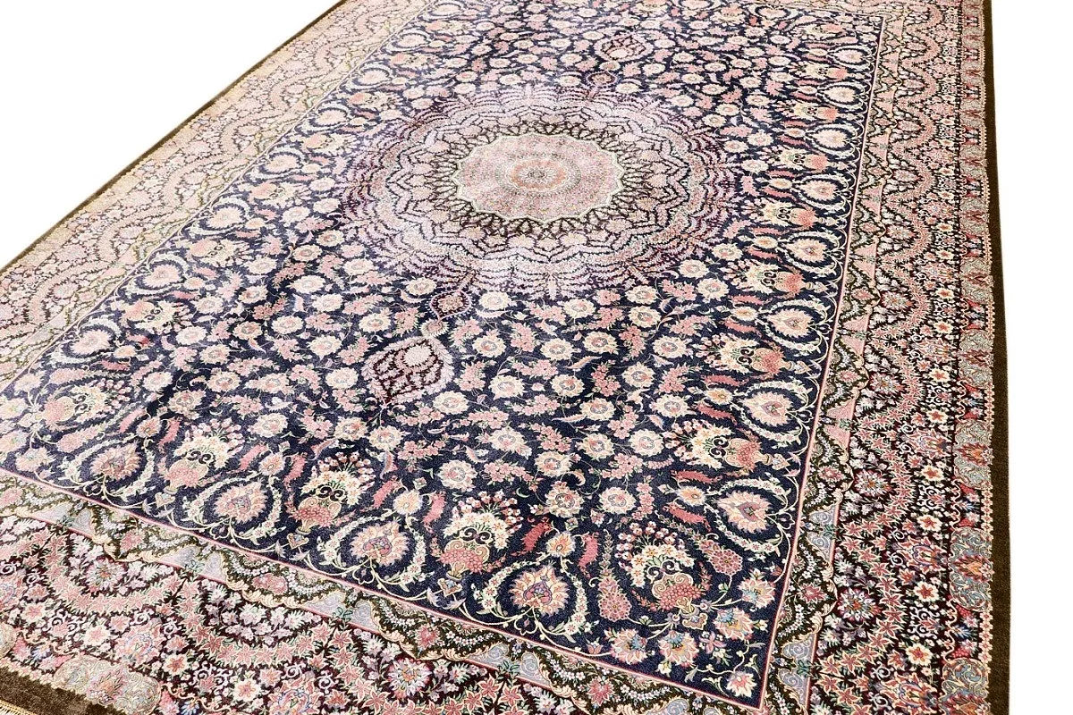 118153-07 Hand-Knotted Silk Qom Persian Rug, 260 × 200 cm