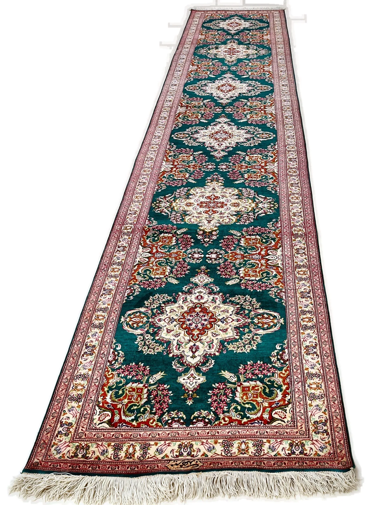 118154-05 Qom Persian Rug — hand-knotted, 400 × 80 cm, Silk