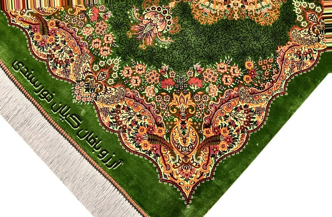 Persian Rug 97 × 64 cm, Silk, hand-knotted