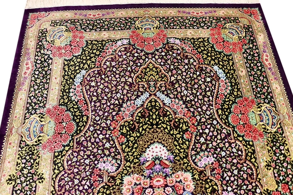 118160-02 Qom Persian Rug 156 × 100 cm, Silk, hand-knotted