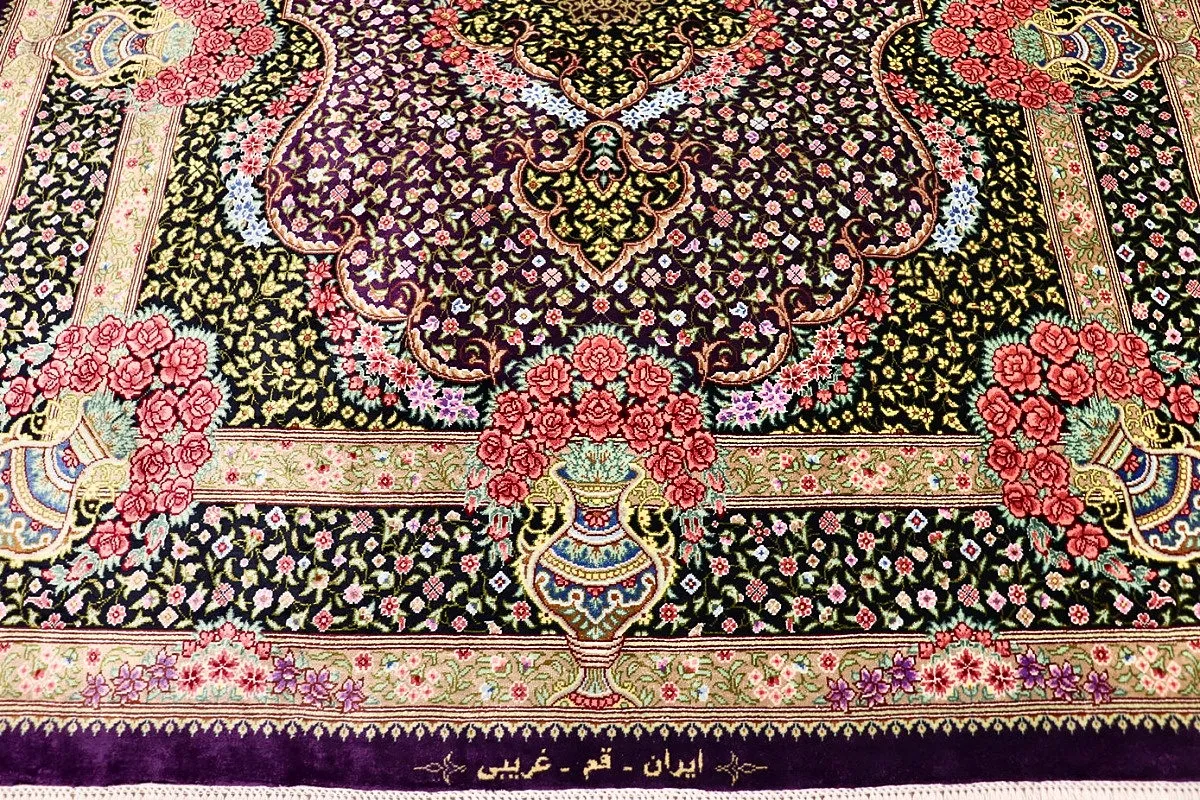 118160-03 Qom Persian Rug 156 × 100 cm, Silk, hand-knotted