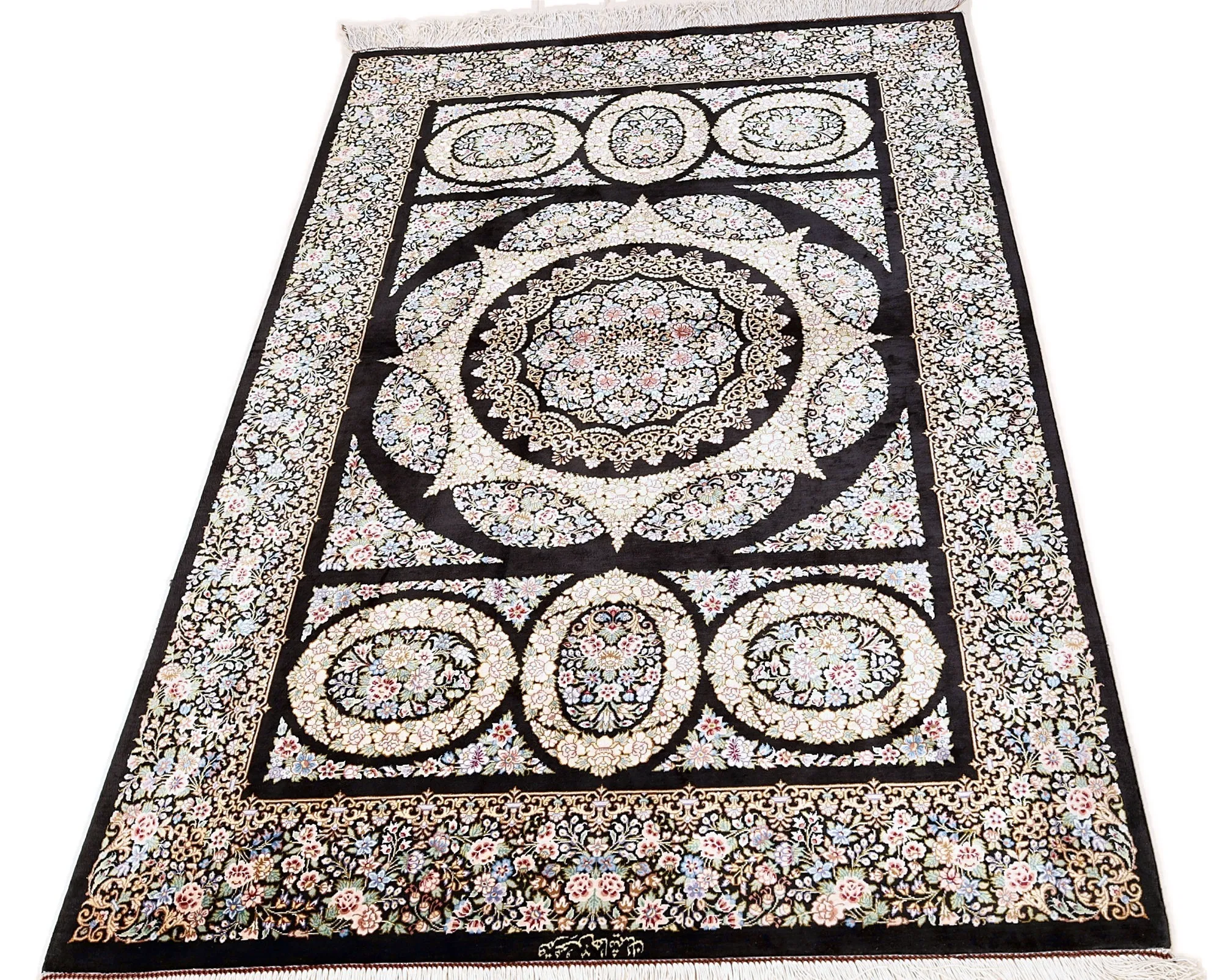 Qom Persian Rug 150 × 98 cm, Silk, hand-knotted
