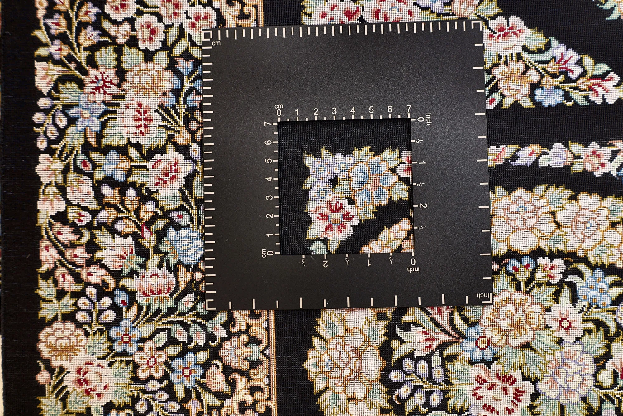 Qom Persian Rug 150 × 98 cm, Silk, hand-knotted