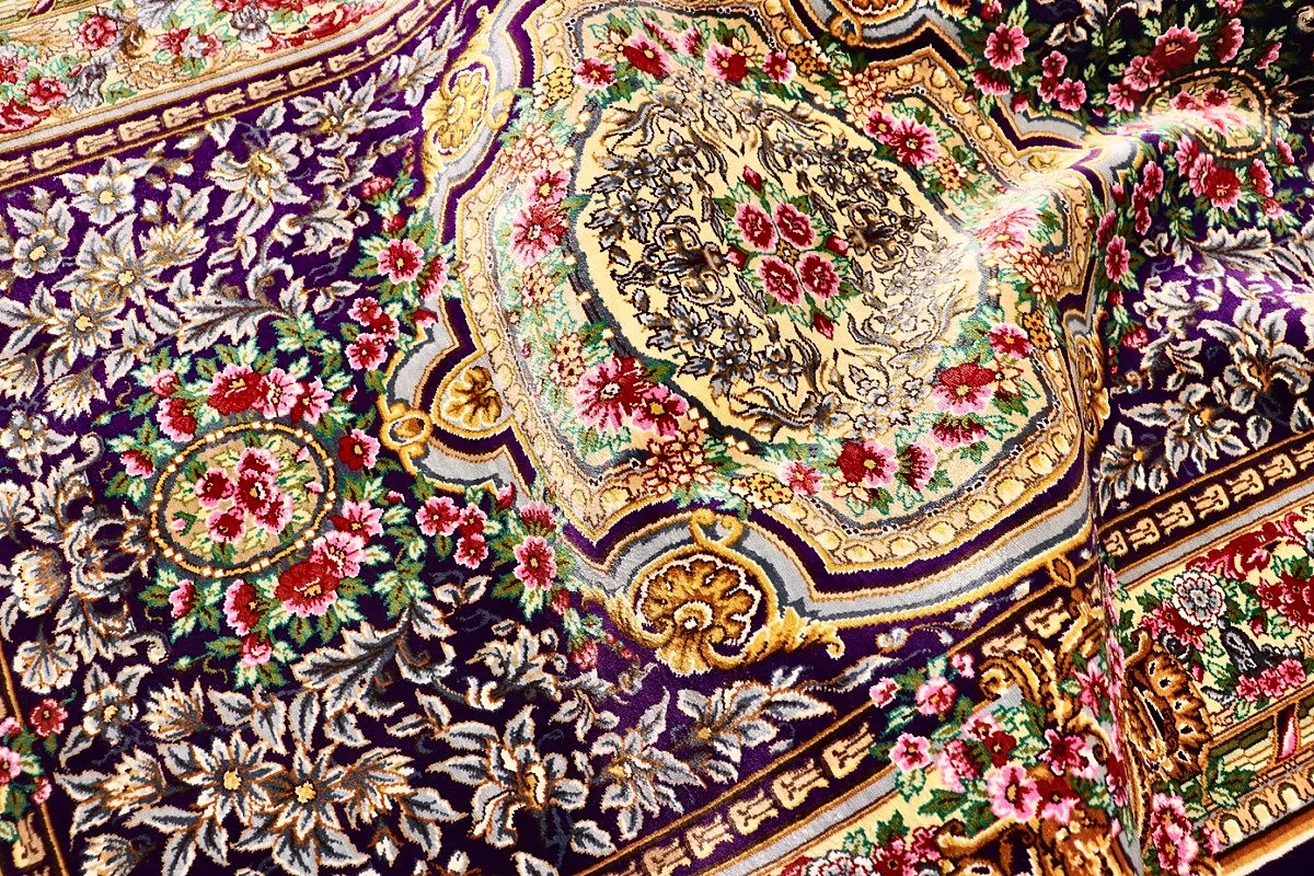 Hand-Knotted Silk Qom Persian Rug, 120 × 80 cm