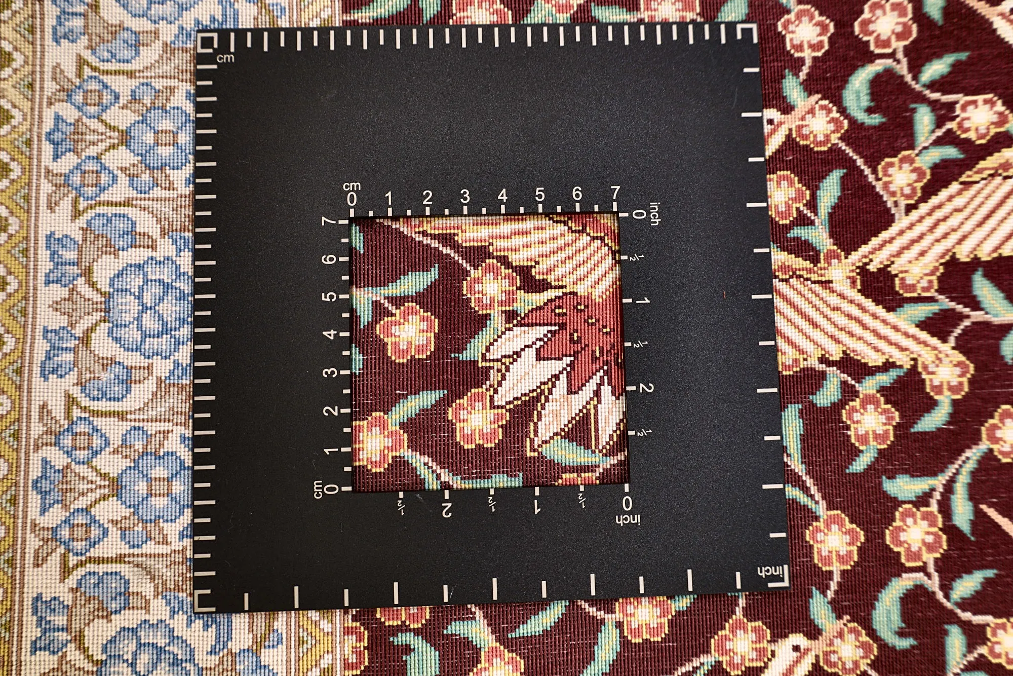 Qom Persian Rug 123 × 82 cm, Silk, hand-knotted