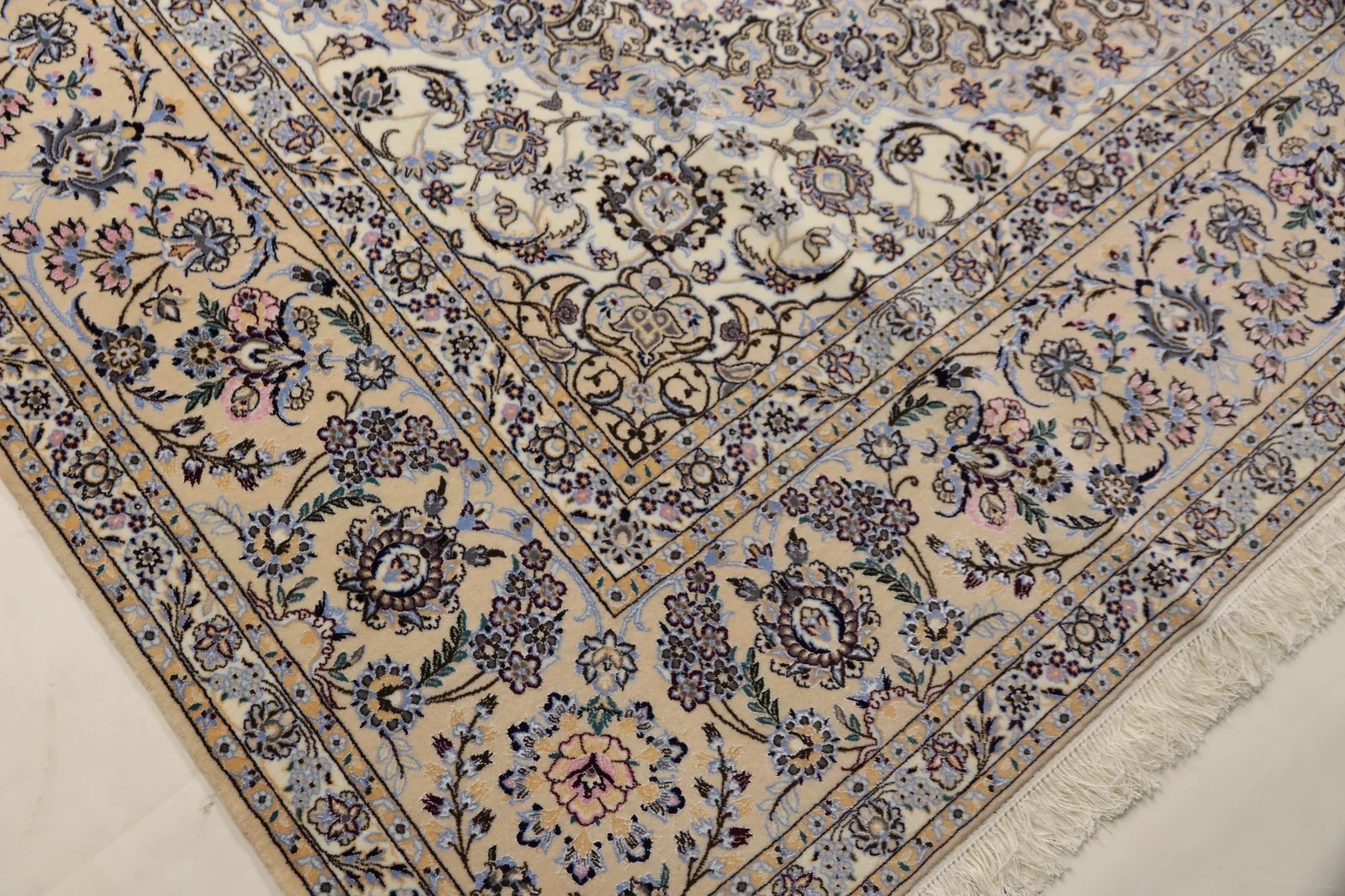 perserteppich-nain-6la-410-x-312-cm-wolle-und-seide-handgeknupft-5 Oriental Rug 410 × 312 cm, Silk, hand-knotted