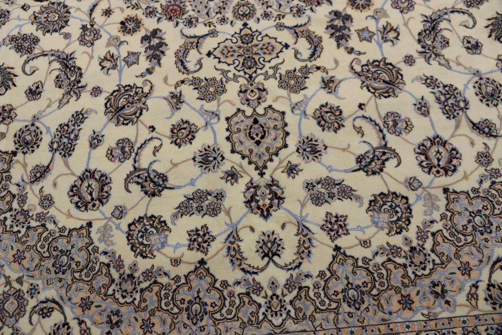 perserteppich-nain-6la-410-x-312-cm-wolle-und-seide-handgeknupft-8 Oriental Rug 410 × 312 cm, Silk, hand-knotted