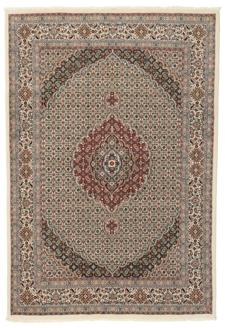 Moud Persian Rug 168 × 240 cm, Wool & Silk, hand-knotted