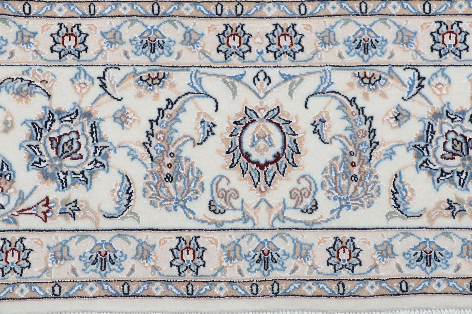 Nain Persian Rug 250 × 350 cm, Wool & Silk, hand-knotted