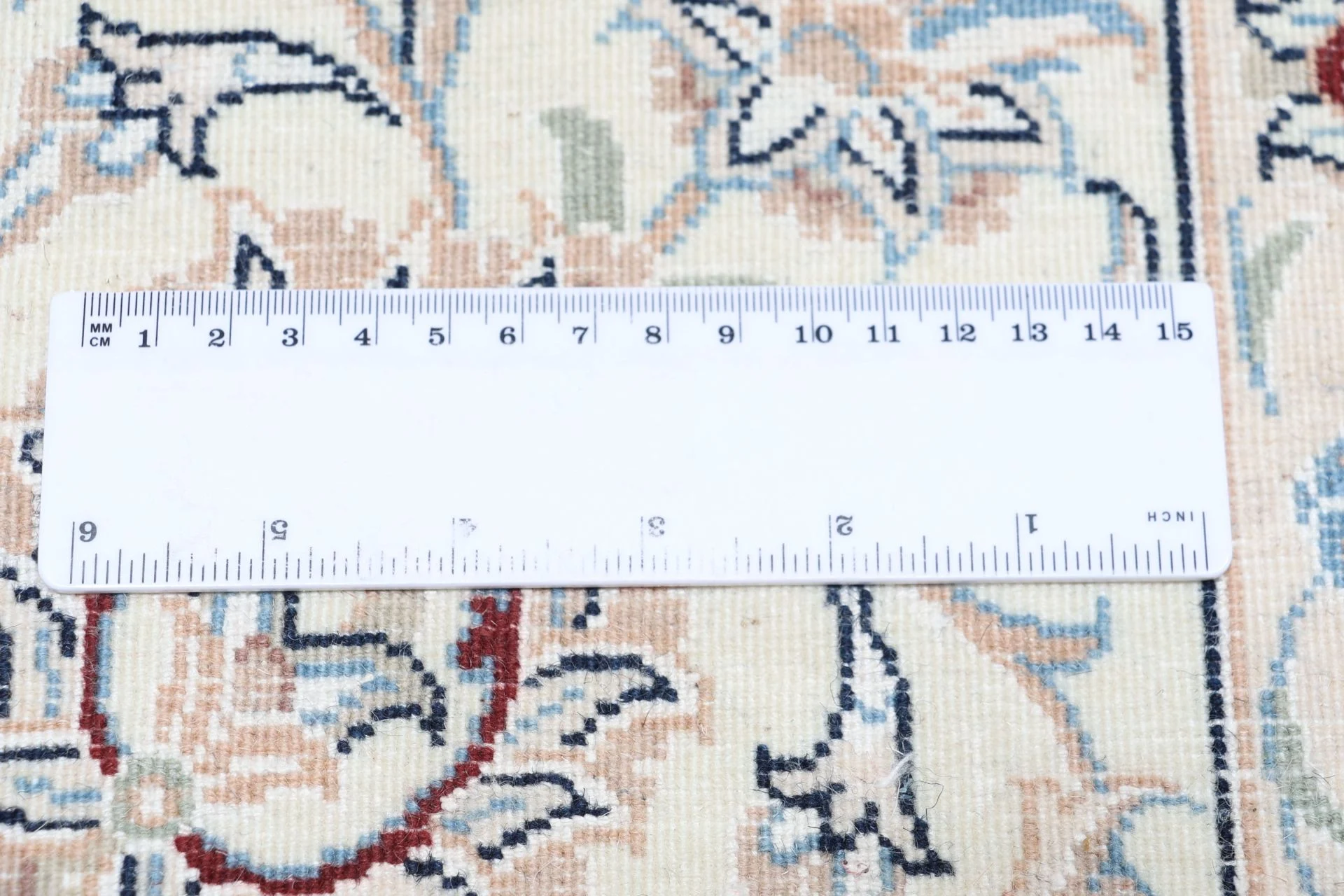 Nain Persian Rug 250 × 350 cm, Wool & Silk, hand-knotted
