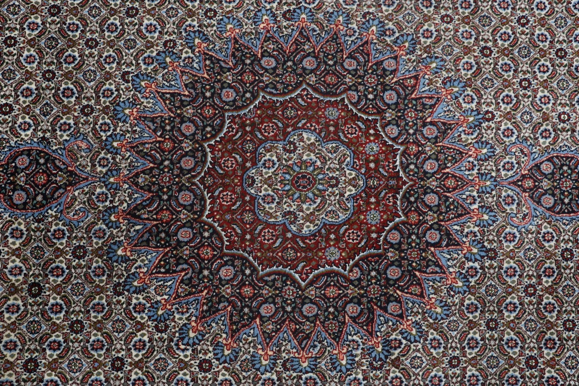 Moud Persian Rug 200 × 303 cm, Wool & Silk, hand-knotted