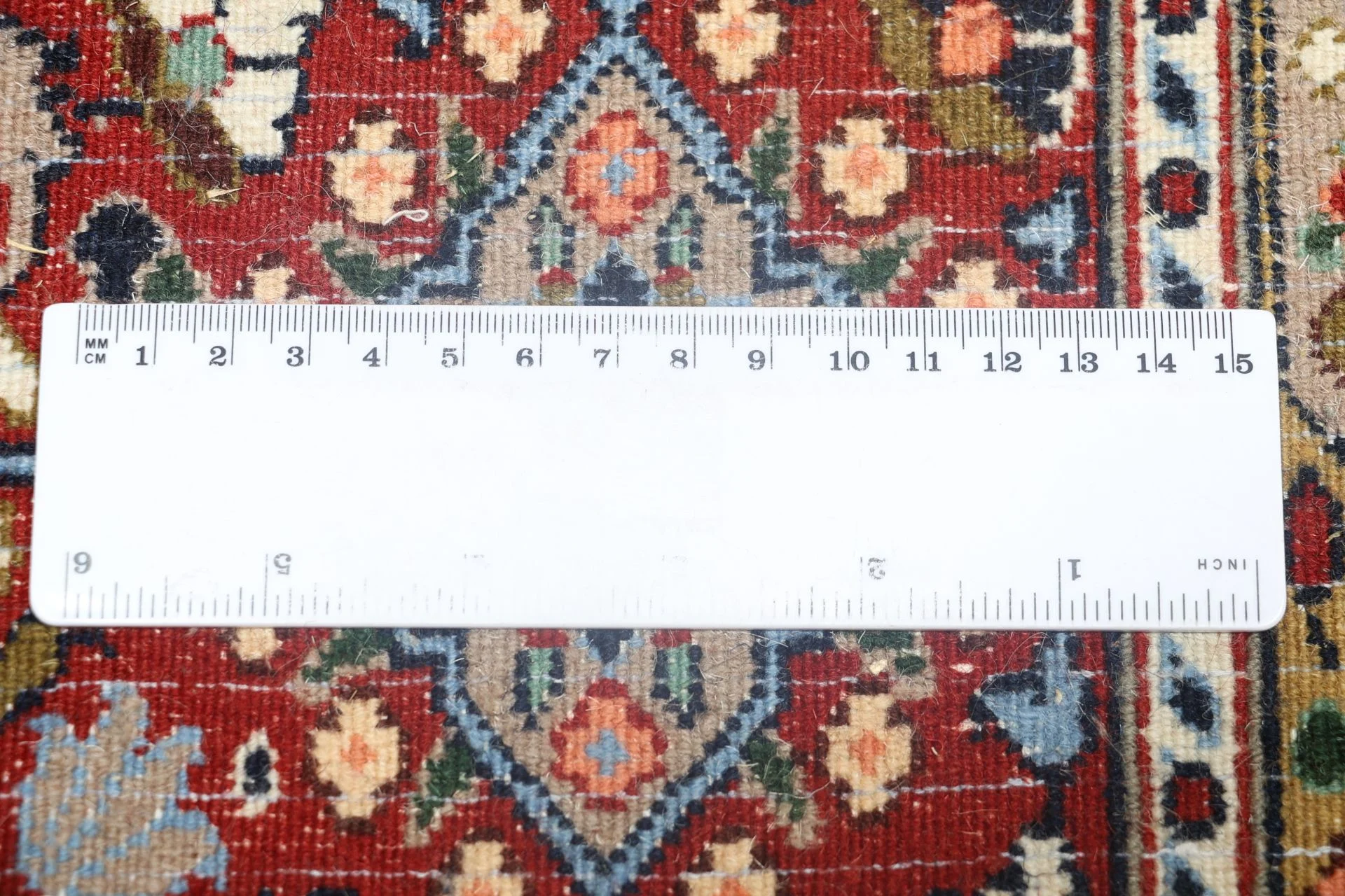Moud Persian Rug 200 × 303 cm, Wool & Silk, hand-knotted