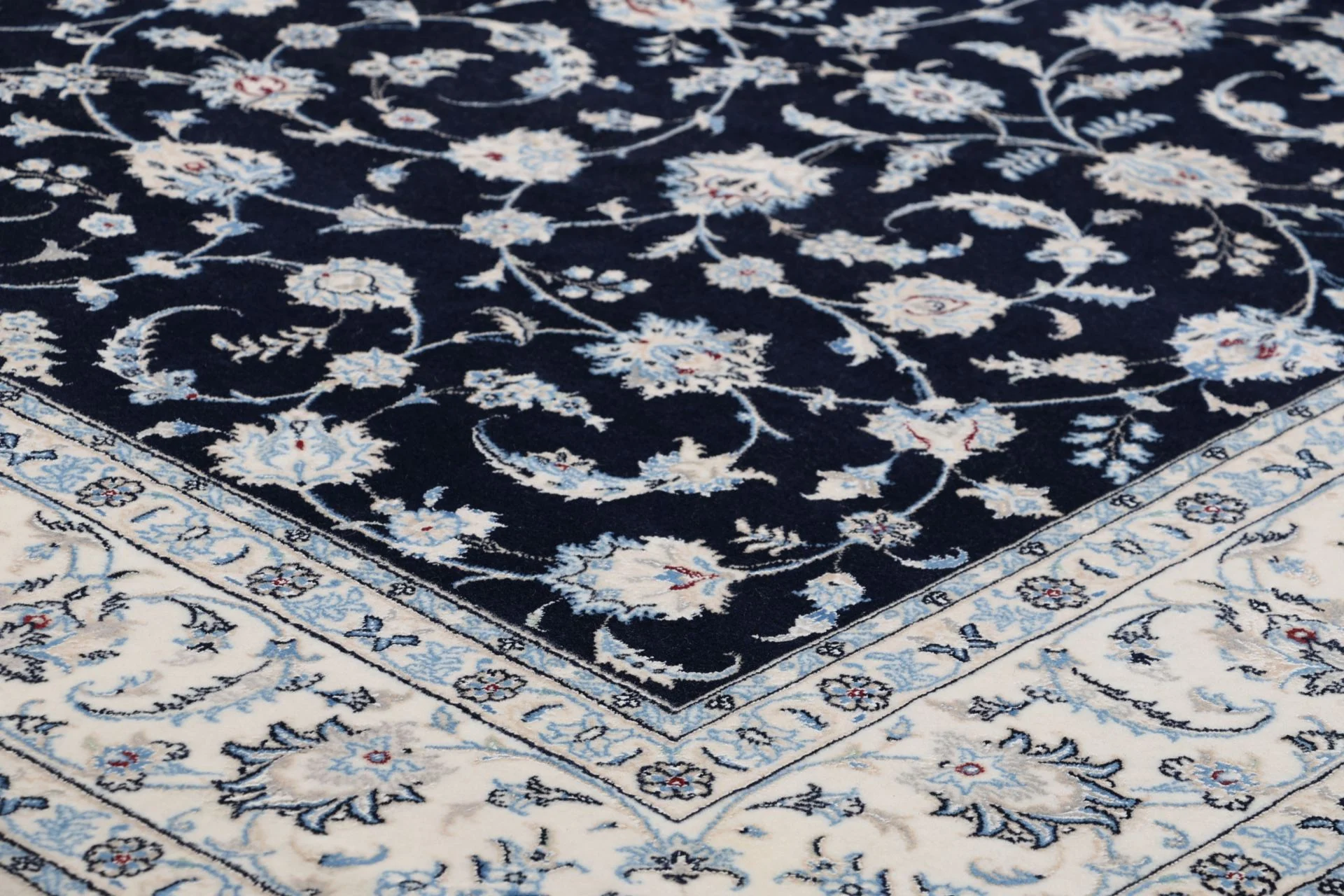 Nain Persian Rug 224 × 270 cm, Wool & Silk, hand-knotted