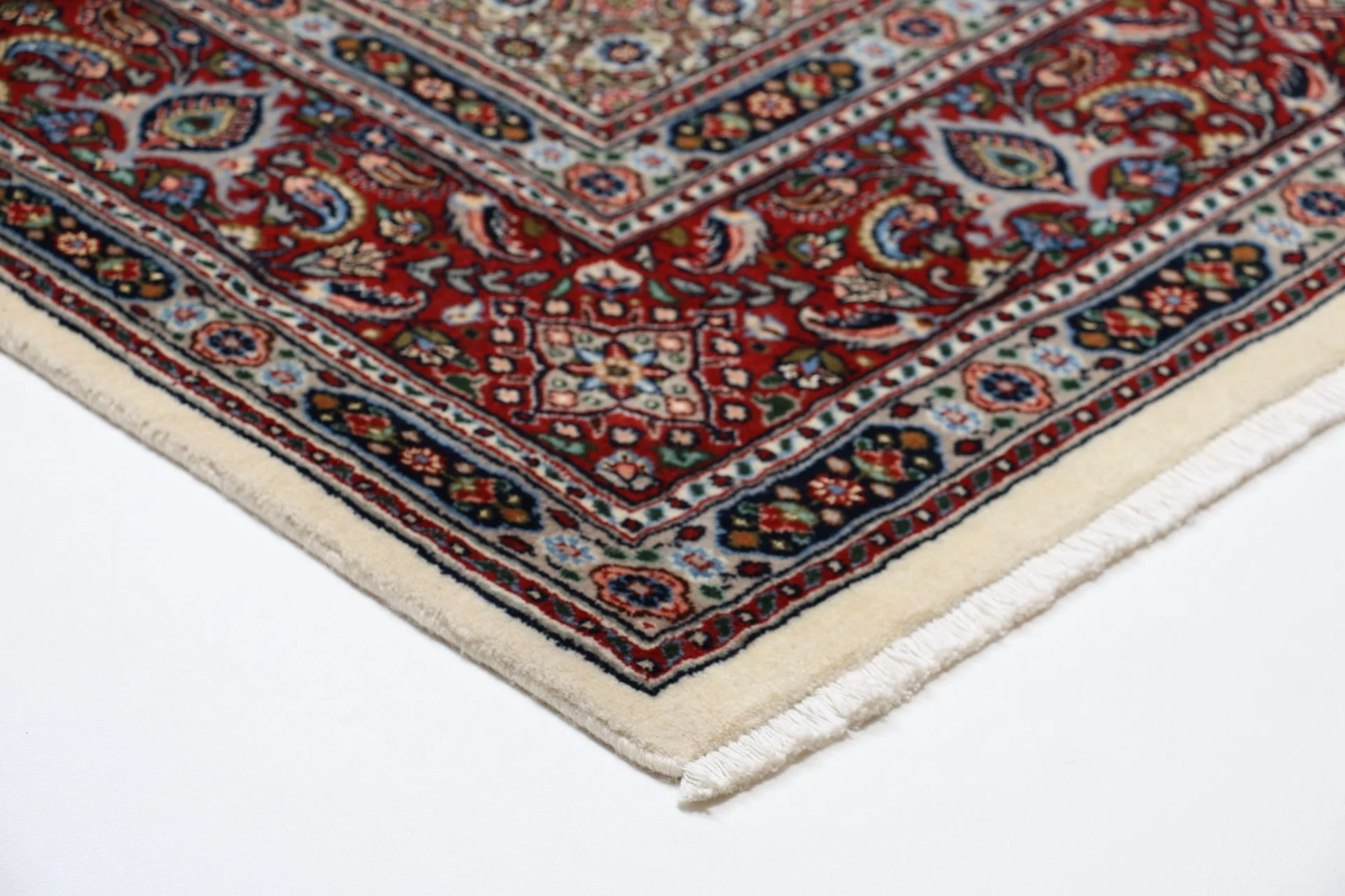 Moud Persian Rug 205 × 300 cm, Wool & Silk, hand-knotted