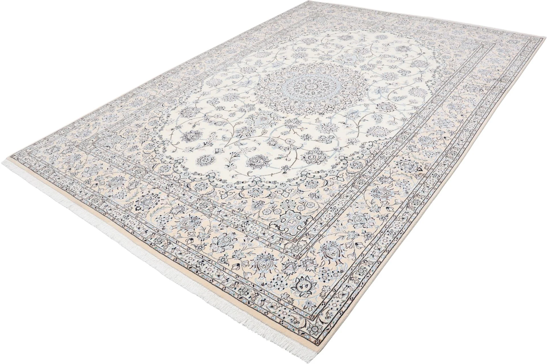 perserteppich-nain-248-x-357-cm-schurwolle-und-seide-handgeknupft-12 Nain Persian Rug 248 × 357 cm, Wool & Silk, hand-knotted
