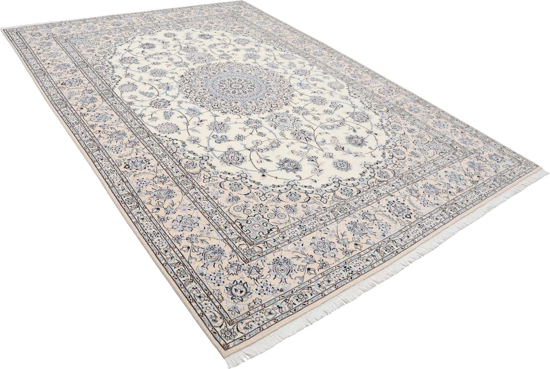 perserteppich-nain-248-x-357-cm-schurwolle-und-seide-handgeknupft-13 Nain Persian Rug 248 × 357 cm, Wool & Silk, hand-knotted