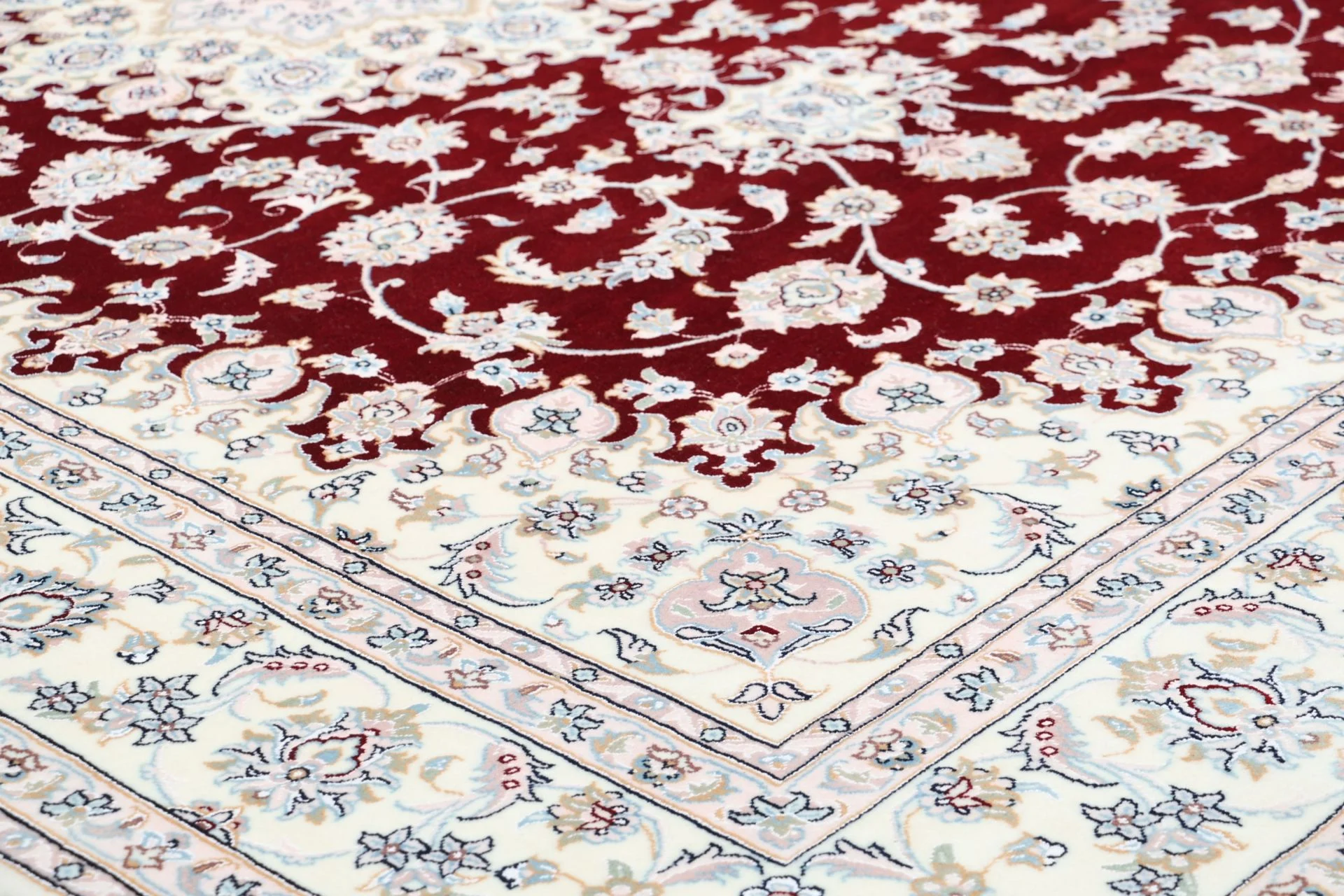 Nain Persian Rug — hand-knotted, 204 × 306 cm, Wool & Silk