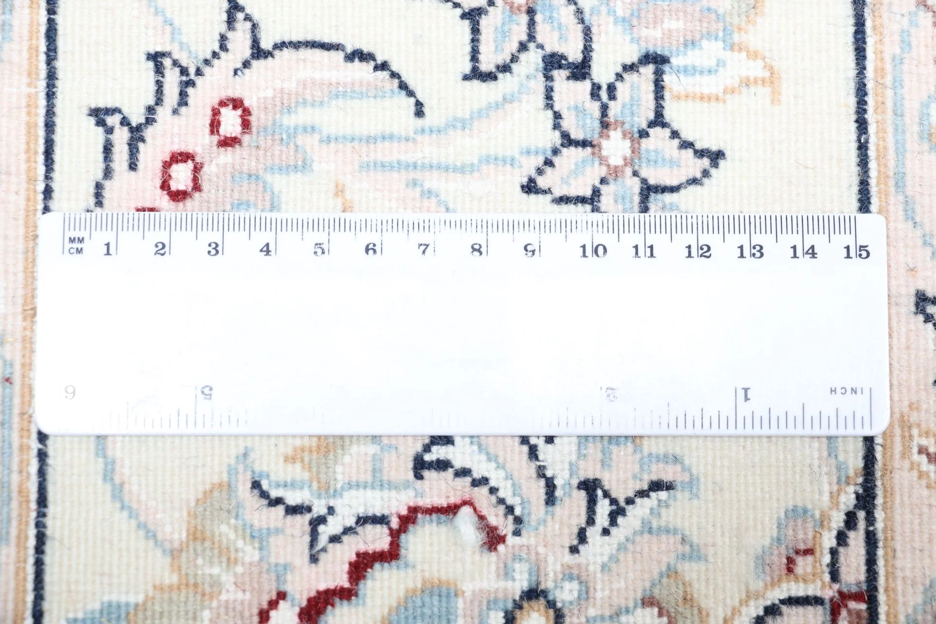 Nain Persian Rug — hand-knotted, 204 × 306 cm, Wool & Silk