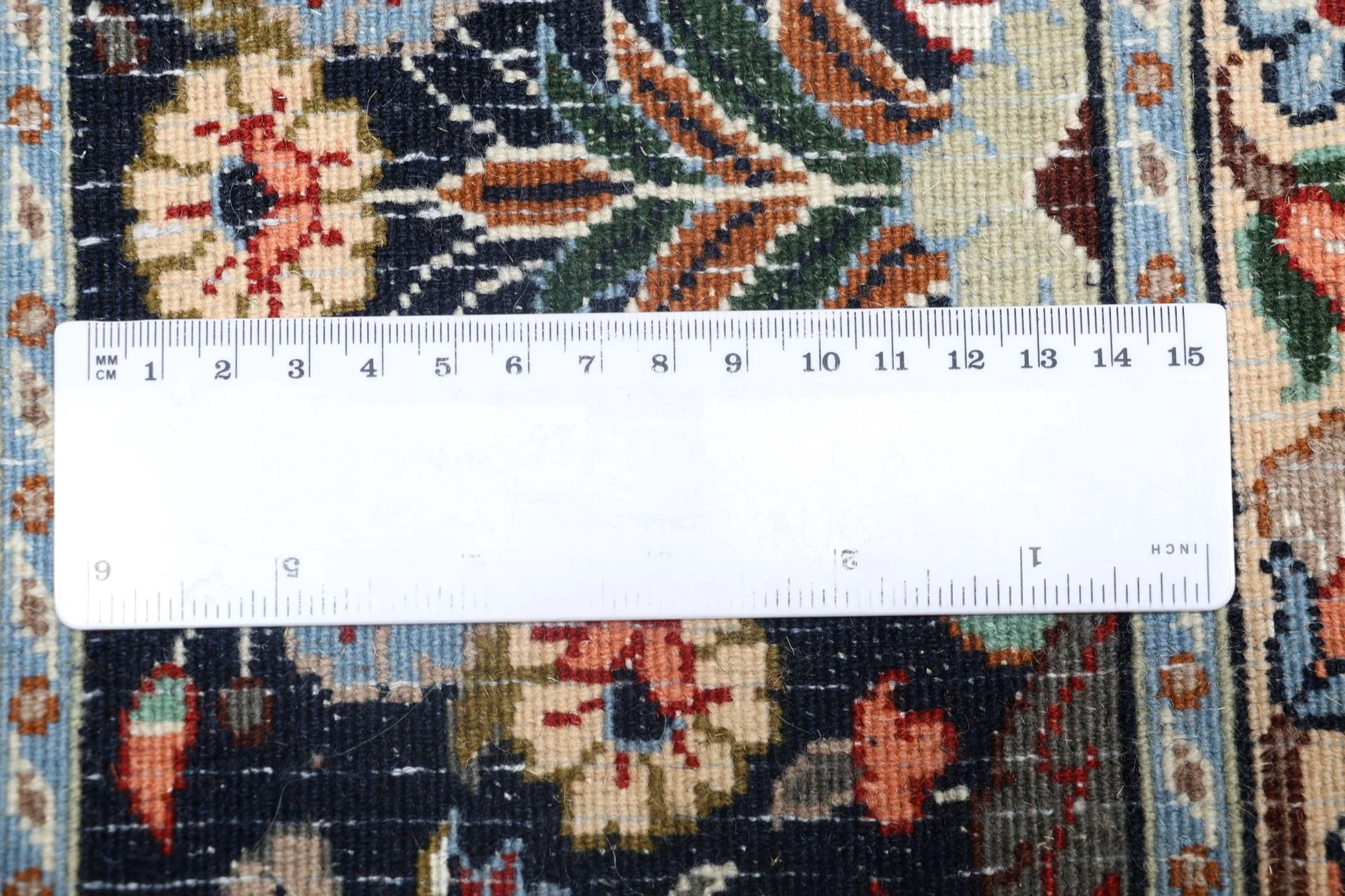 Moud Persian Rug 200 × 300 cm, Wool & Silk, hand-knotted