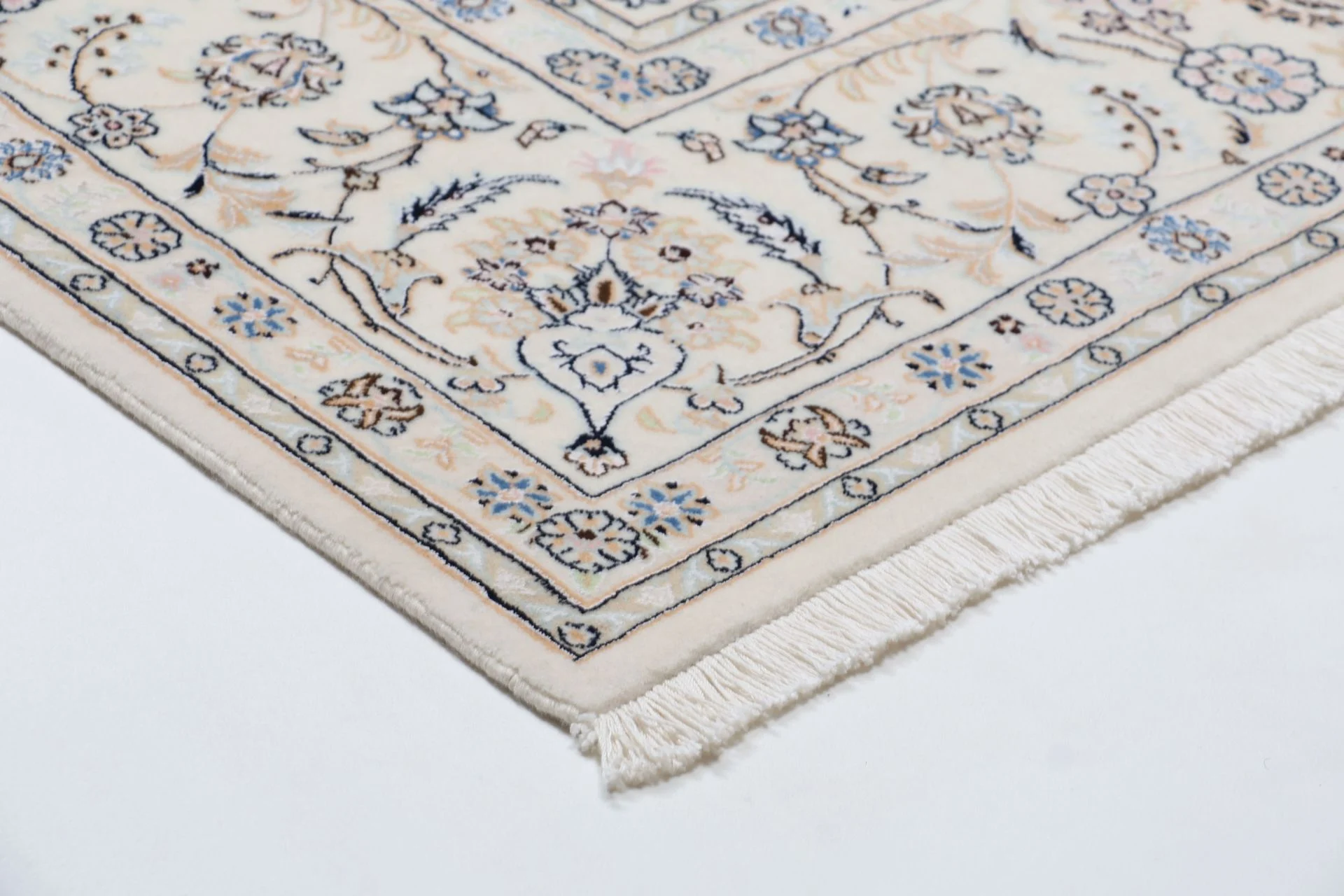 Nain Persian Rug — hand-knotted, 255 × 350 cm, Wool & Silk