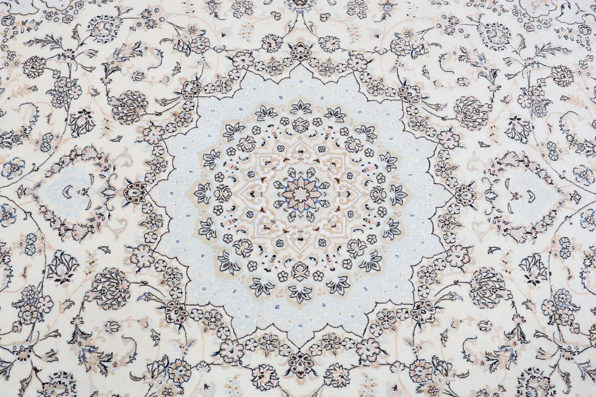 Nain Persian Rug — hand-knotted, 255 × 350 cm, Wool & Silk