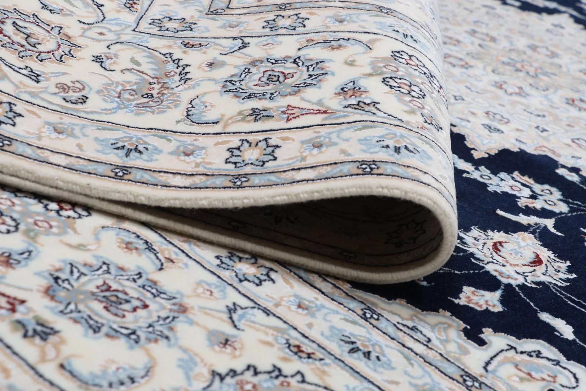 Nain Persian Rug — hand-knotted, 250 × 357 cm, Wool & Silk