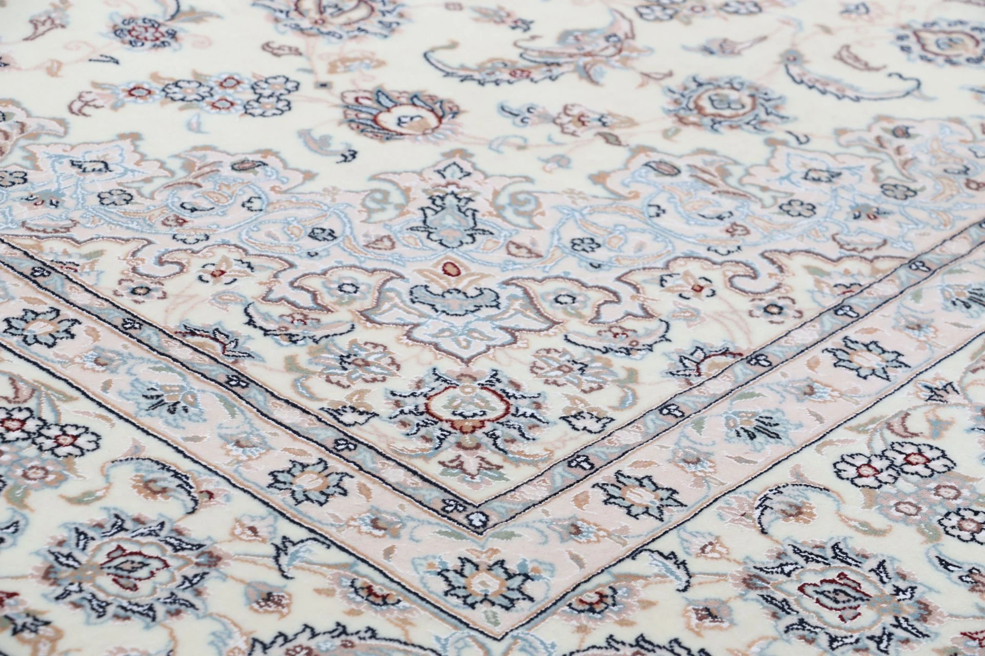 Nain Persian Rug — hand-knotted, 246 × 344 cm, Wool & Silk