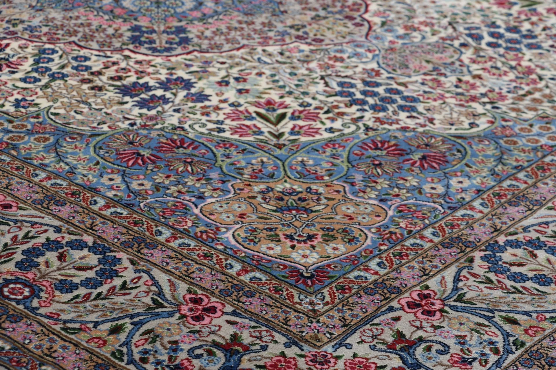 Kerman Persian Rug — hand-knotted, 250 × 300 cm, Wool & Silk