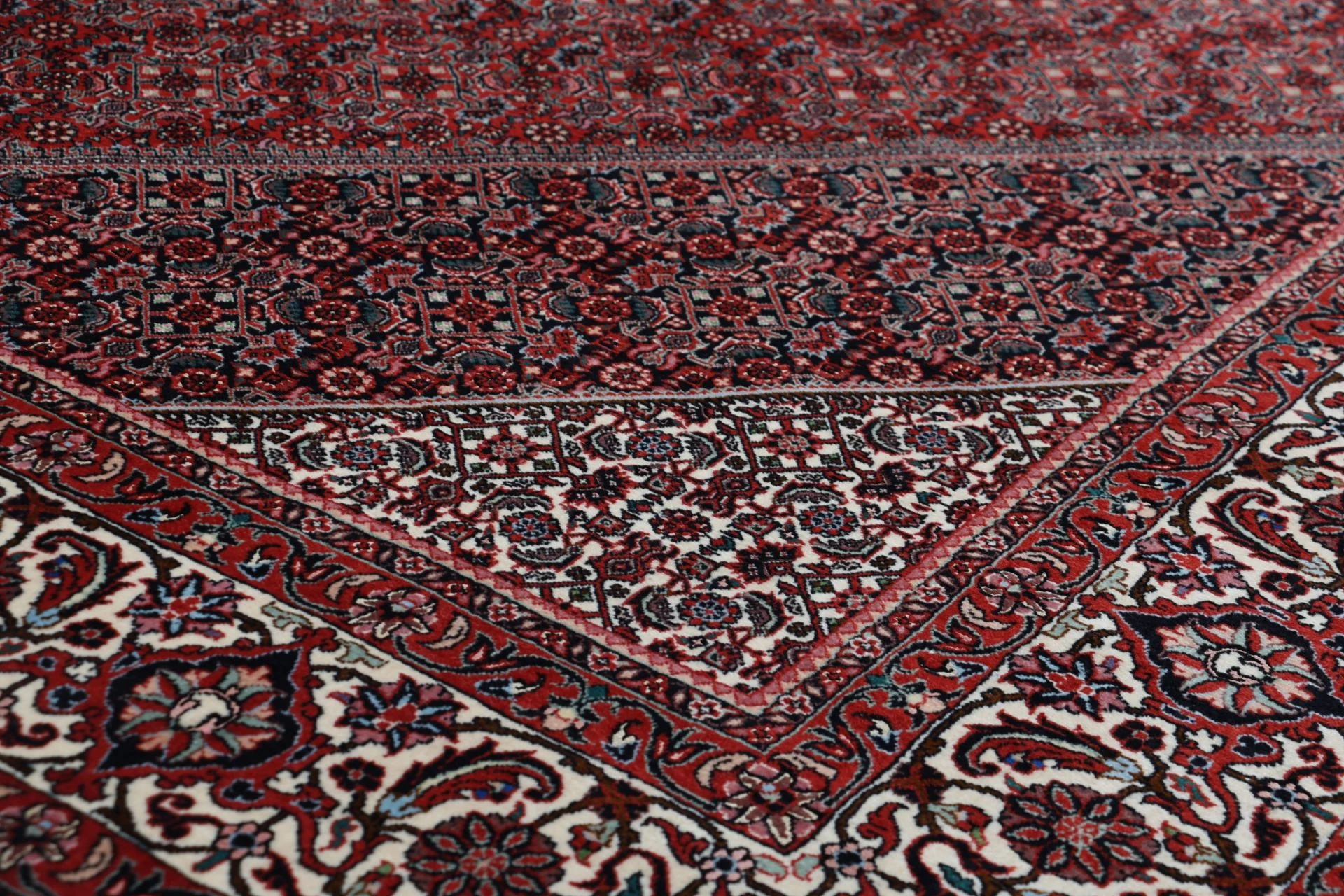 Bijar Persian Rug 255 × 297 cm, Wool & Silk, hand-knotted