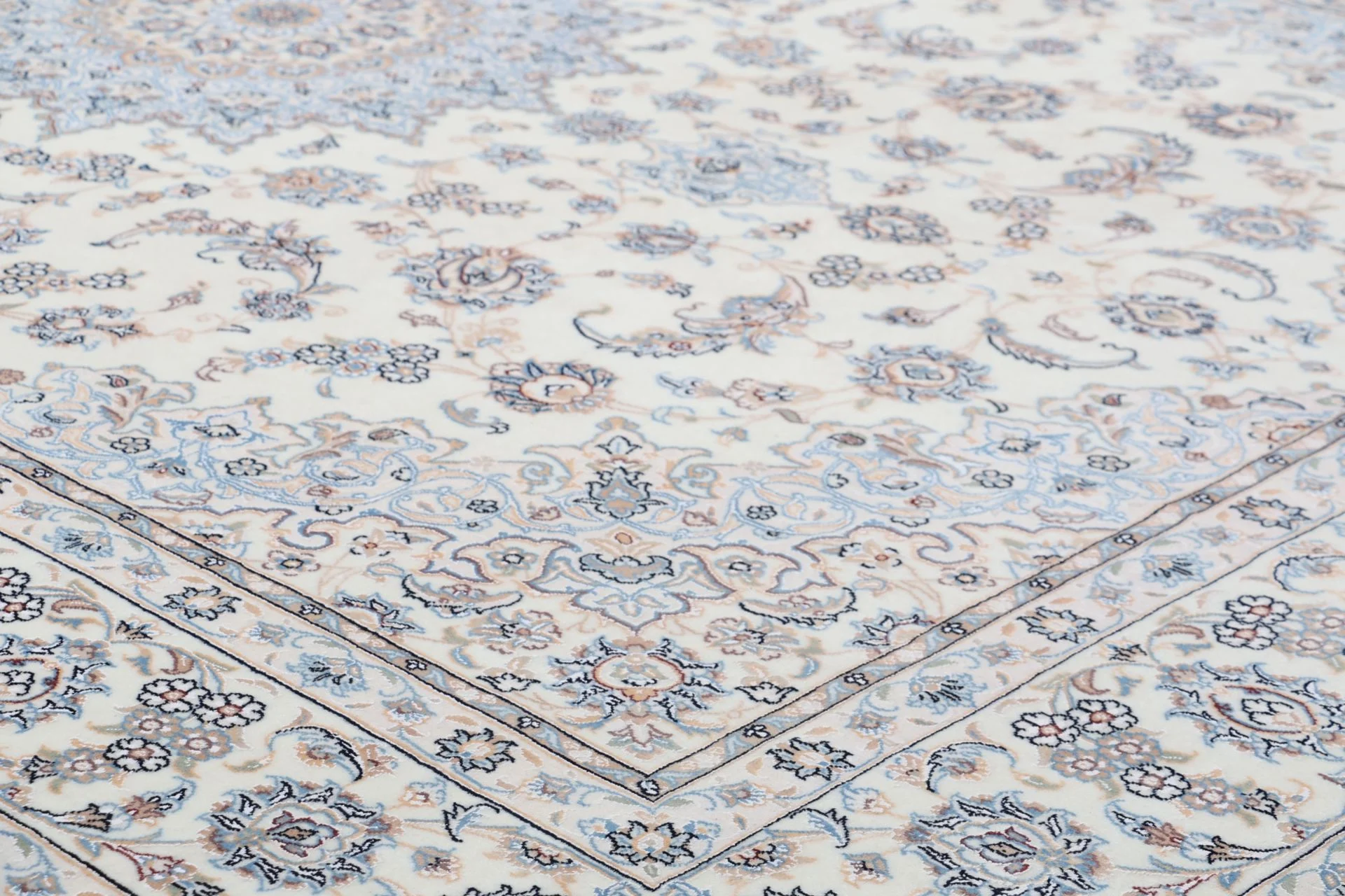 Nain Persian Rug 250 × 357 cm, Wool & Silk, hand-knotted