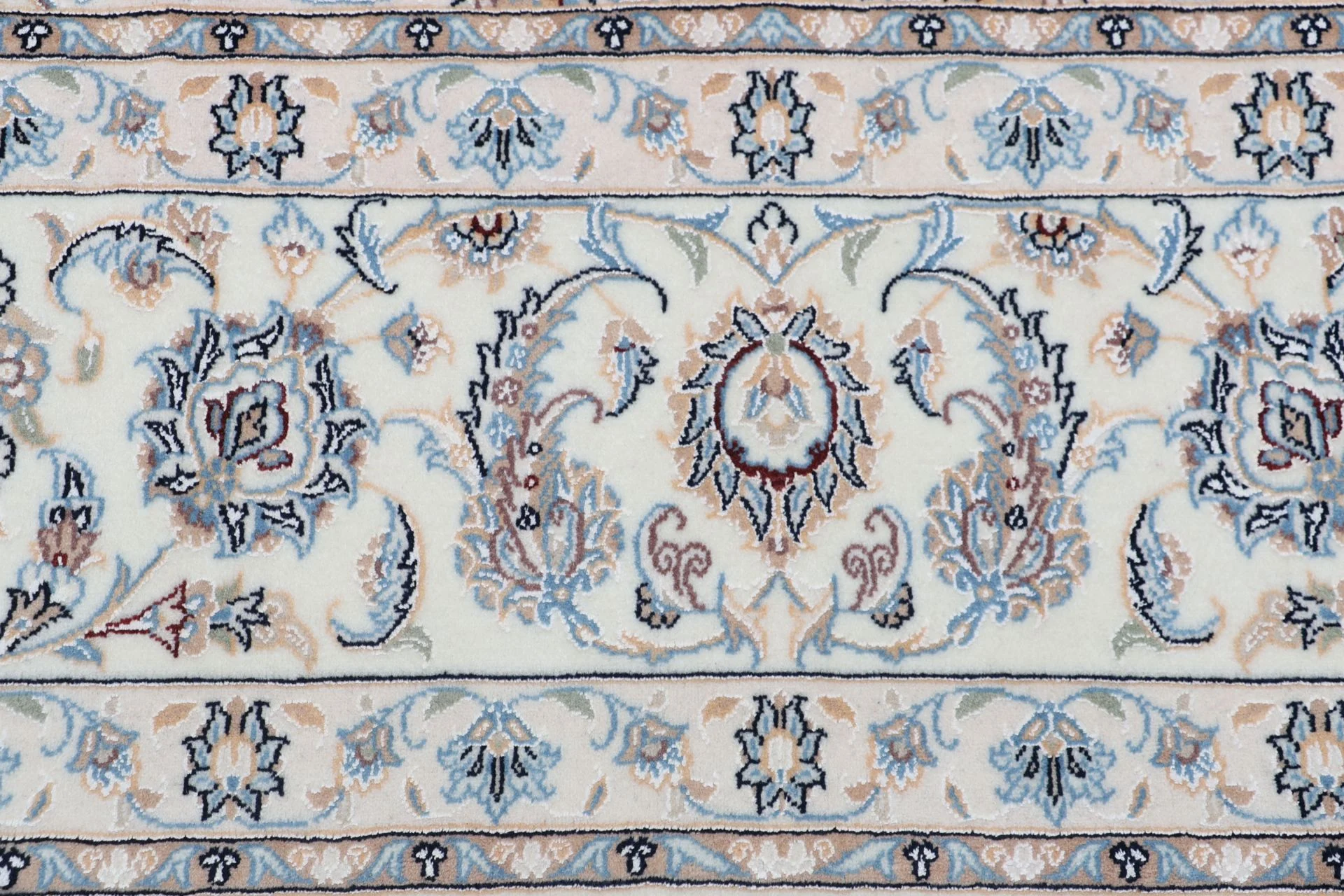 Nain Persian Rug 250 × 357 cm, Wool & Silk, hand-knotted