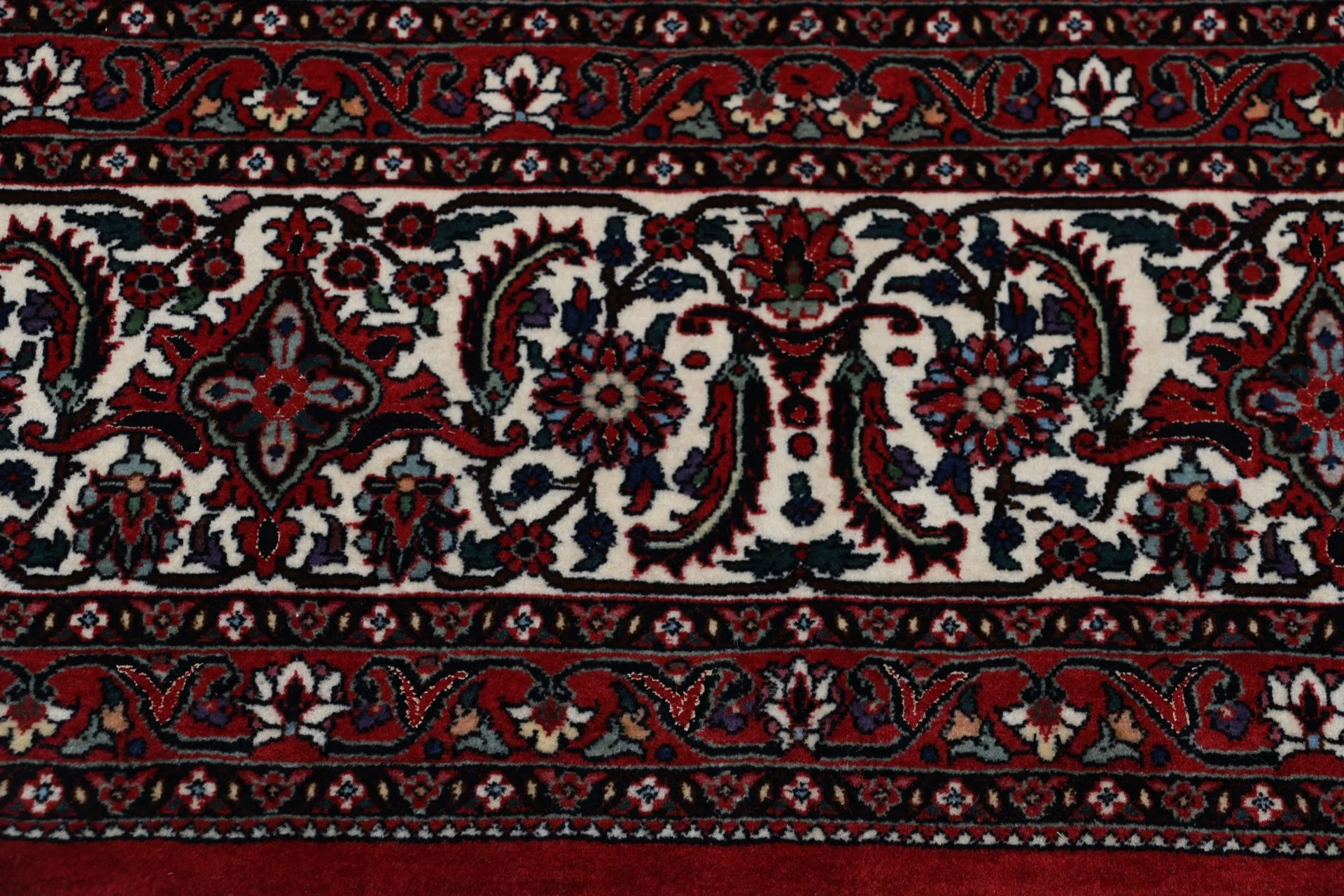 Bijar Persian Rug 255 × 305 cm, Wool & Silk, hand-knotted