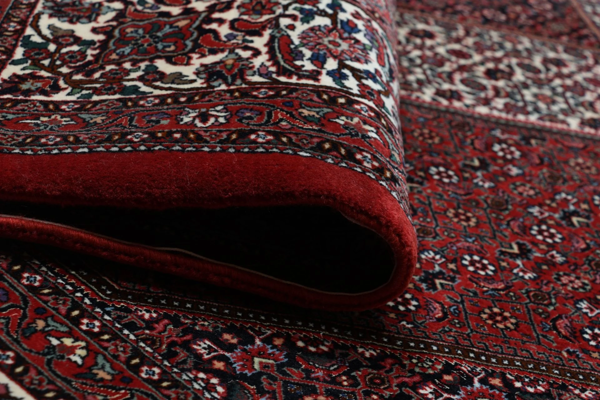 Bijar Persian Rug 255 × 305 cm, Wool & Silk, hand-knotted