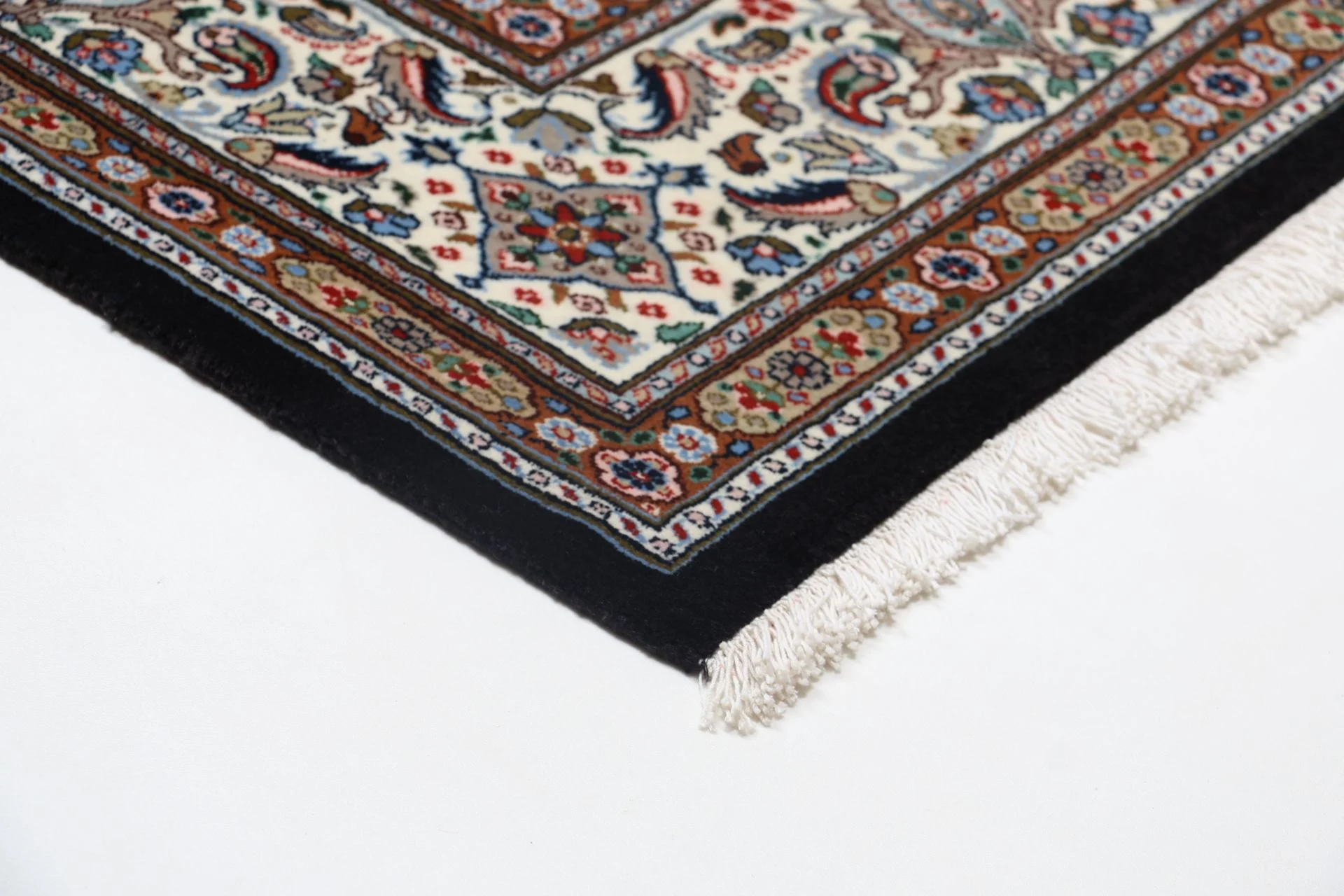 Moud Persian Rug 210 × 297 cm, Wool & Silk, hand-knotted