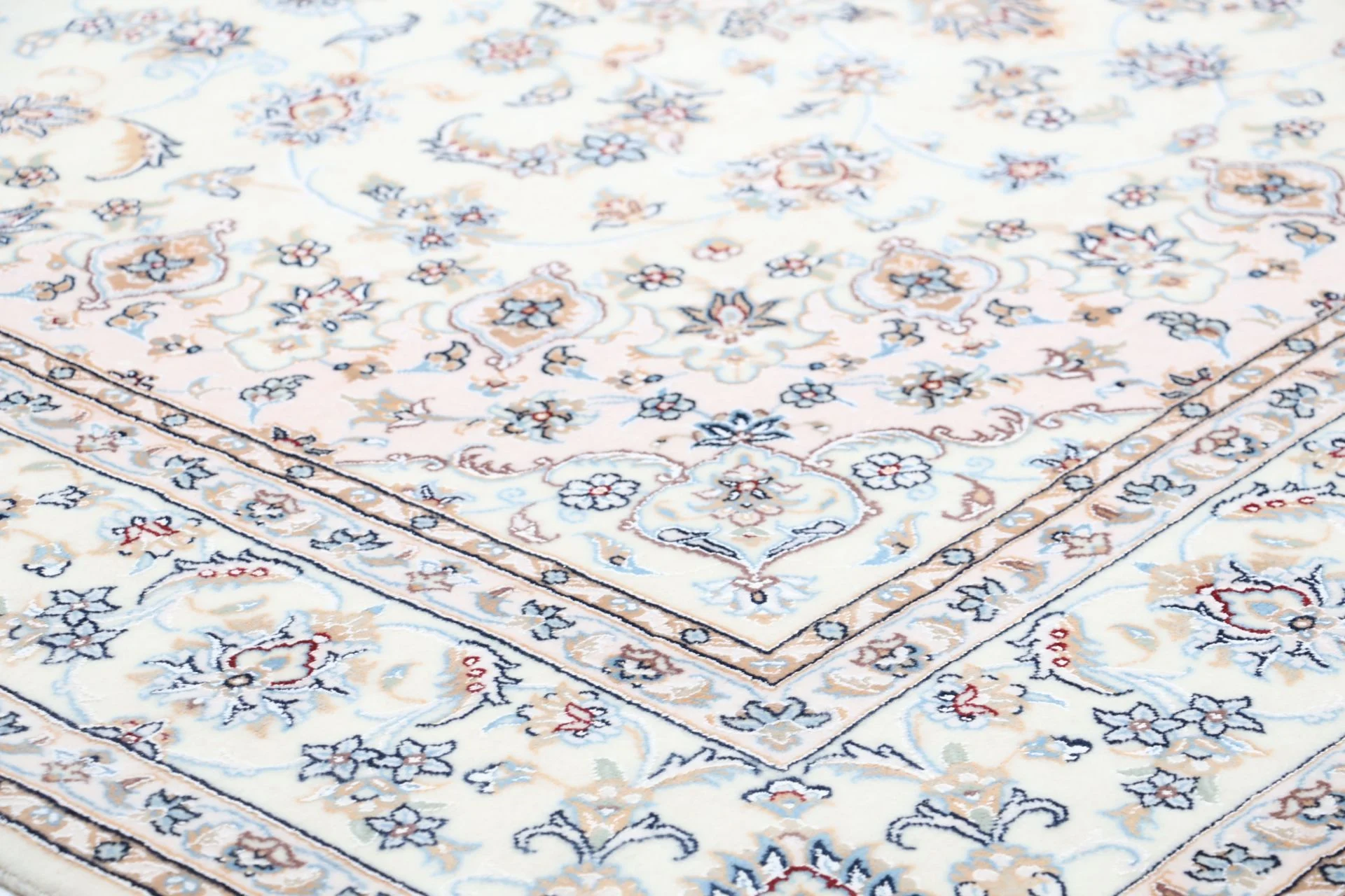 Nain Persian Rug — hand-knotted, 202 × 298 cm, Wool & Silk