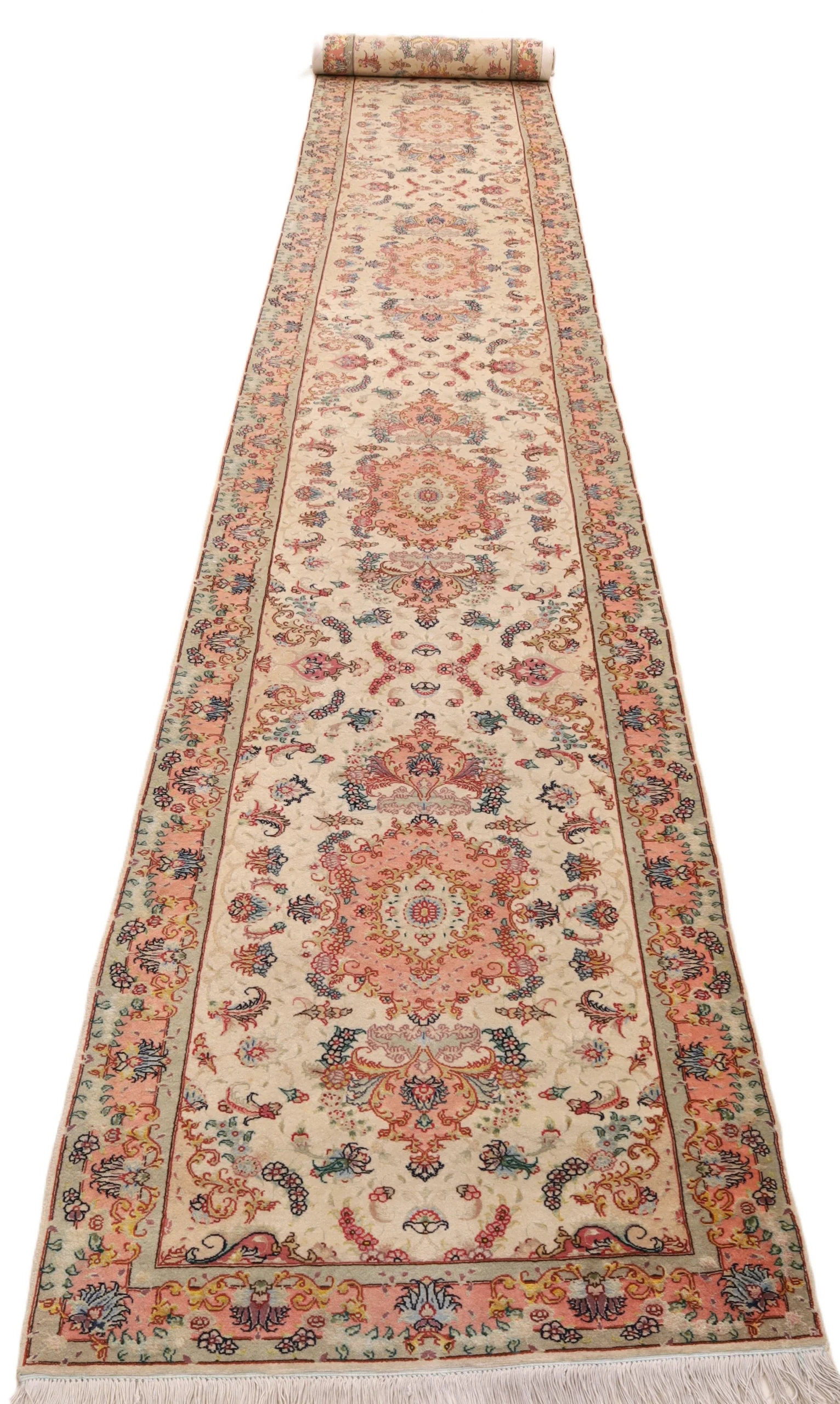 Tabriz Persian Rug — hand-knotted, 680 × 85 cm, Wool & Silk