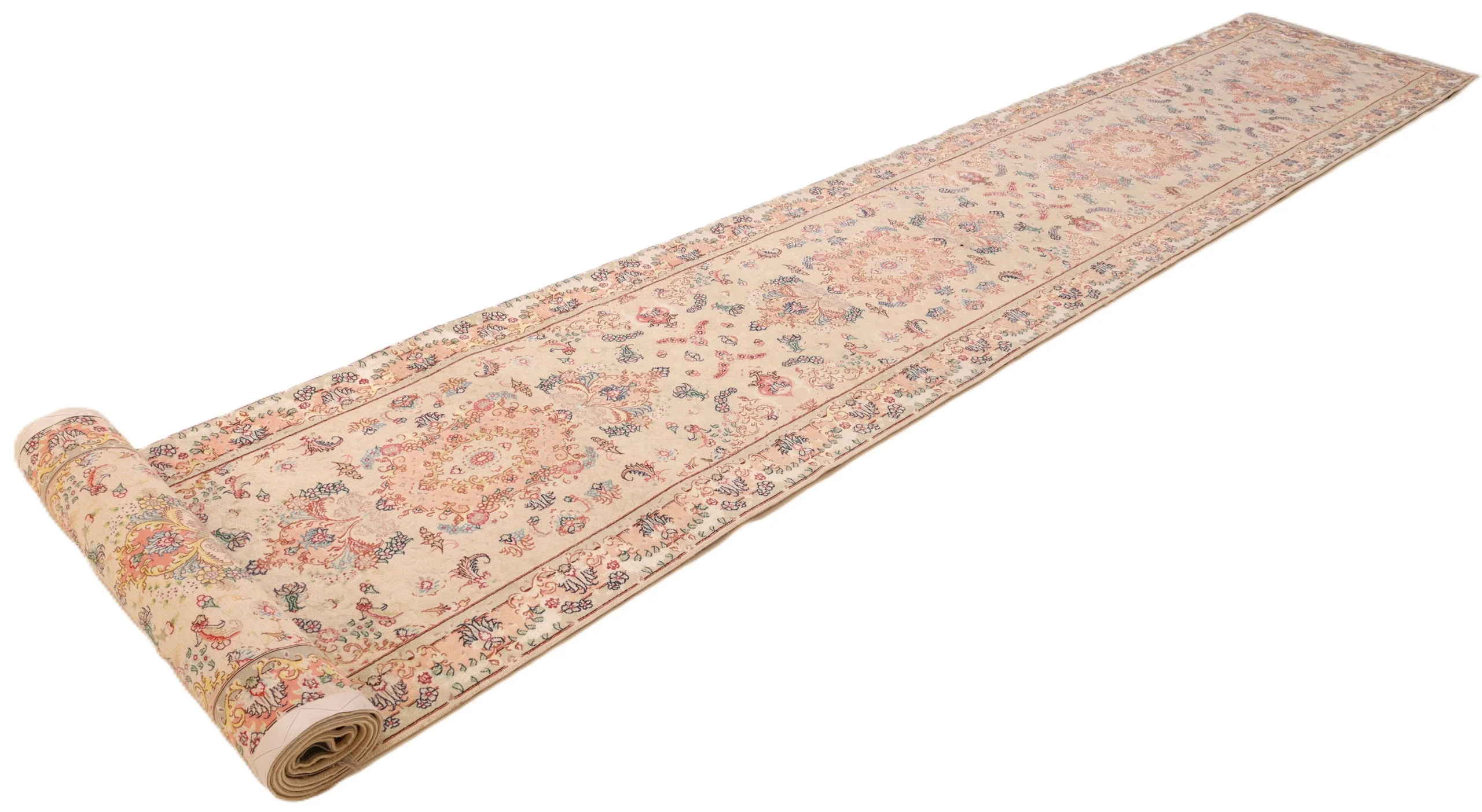 Tabriz Persian Rug — hand-knotted, 680 × 85 cm, Wool & Silk