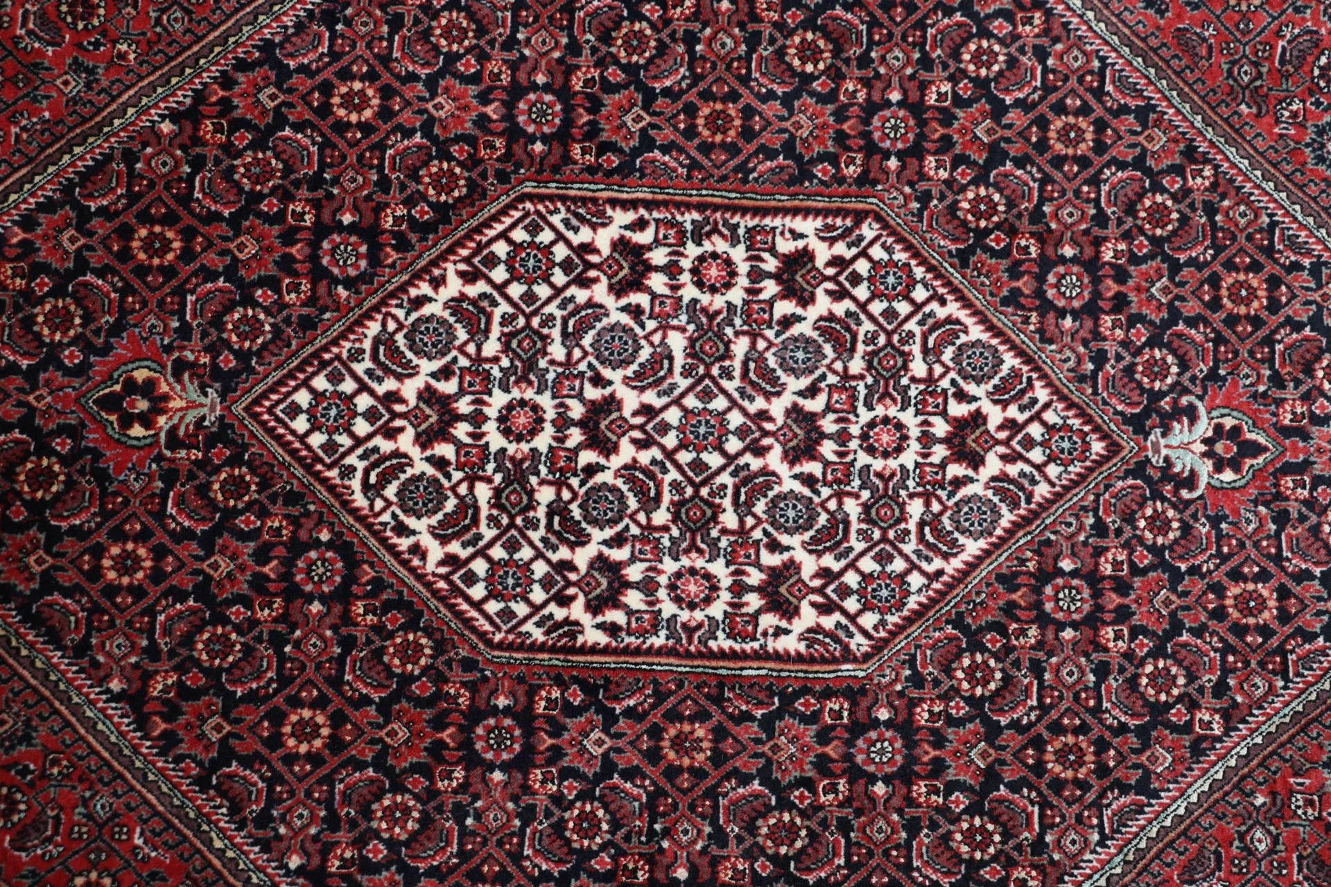 Bijar Persian Rug 203 × 295 cm, Wool & Silk, hand-knotted