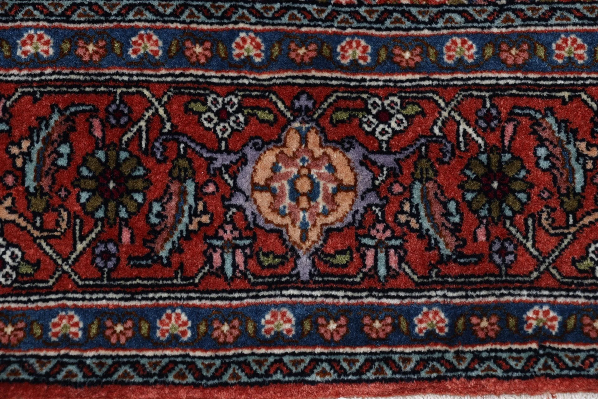 Hand-Knotted Wool Bijar Persian Rug, 170 × 264 cm