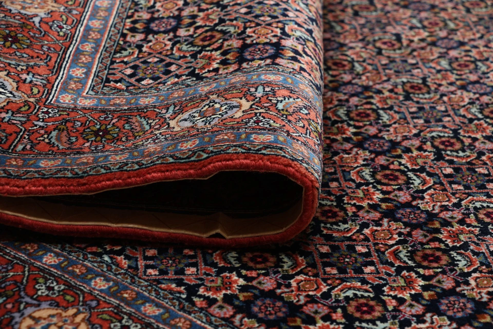 Hand-Knotted Wool Bijar Persian Rug, 170 × 264 cm