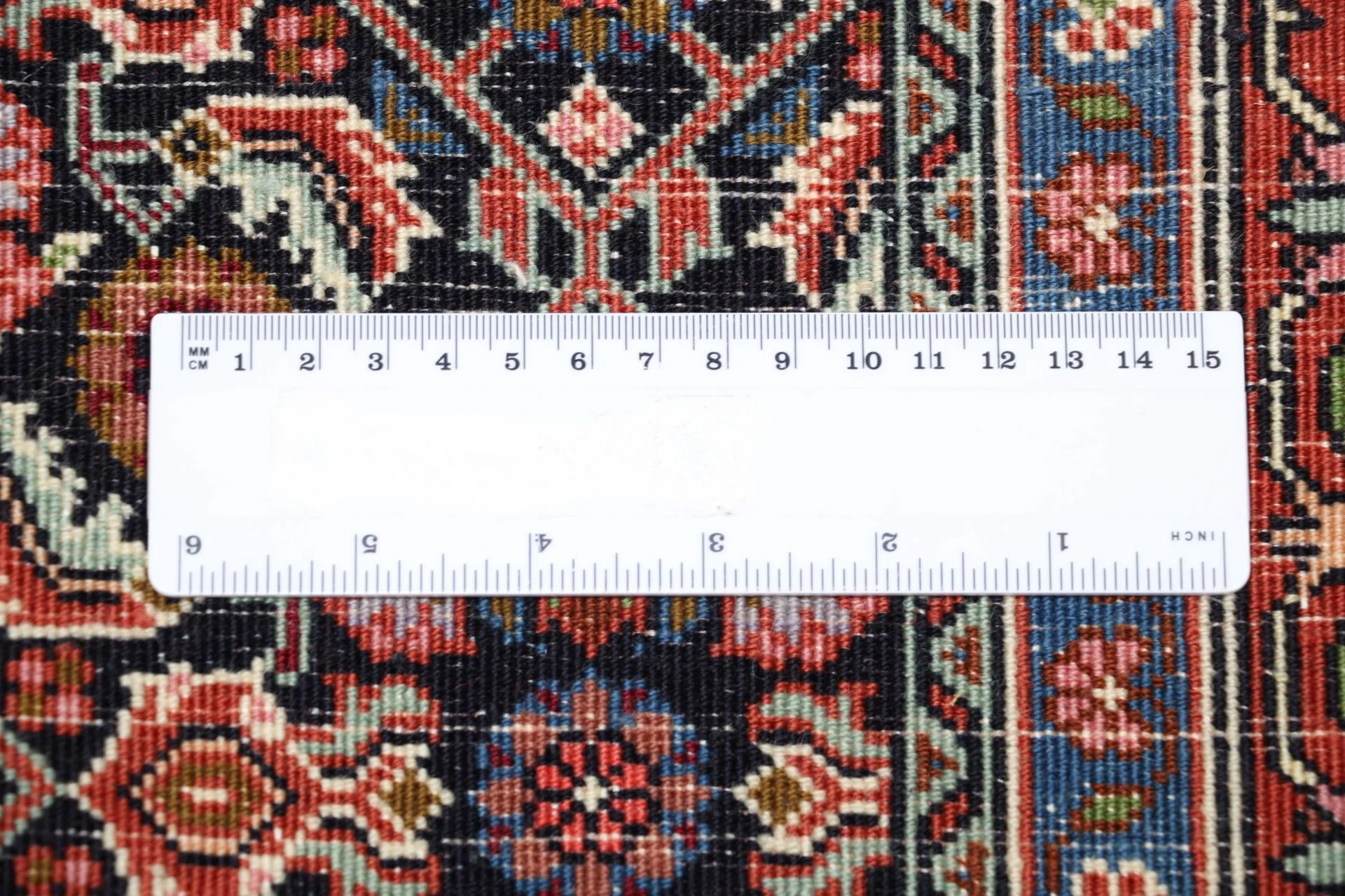 Hand-Knotted Wool Bijar Persian Rug, 170 × 264 cm