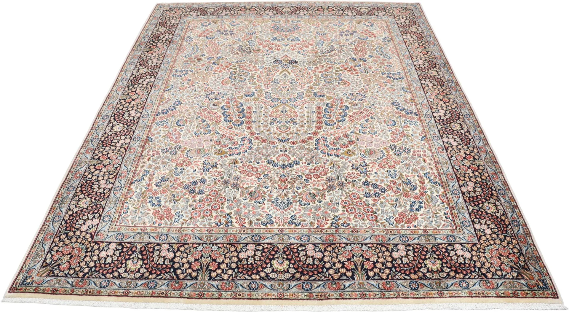 Hand-Knotted Wool Kerman Persian Rug, 220 × 280 cm