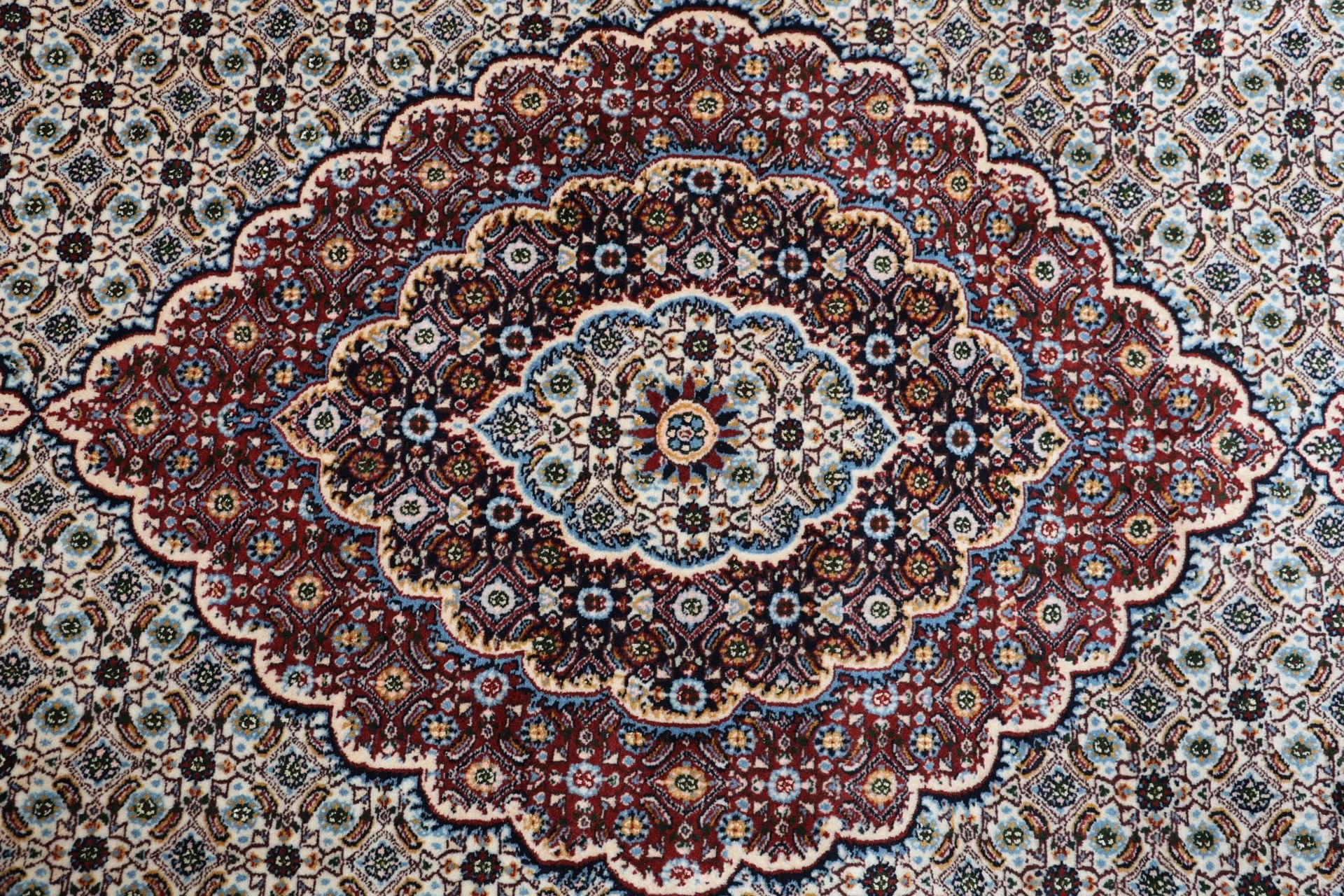 Moud Persian Rug — hand-knotted, 195 × 255 cm, Wool