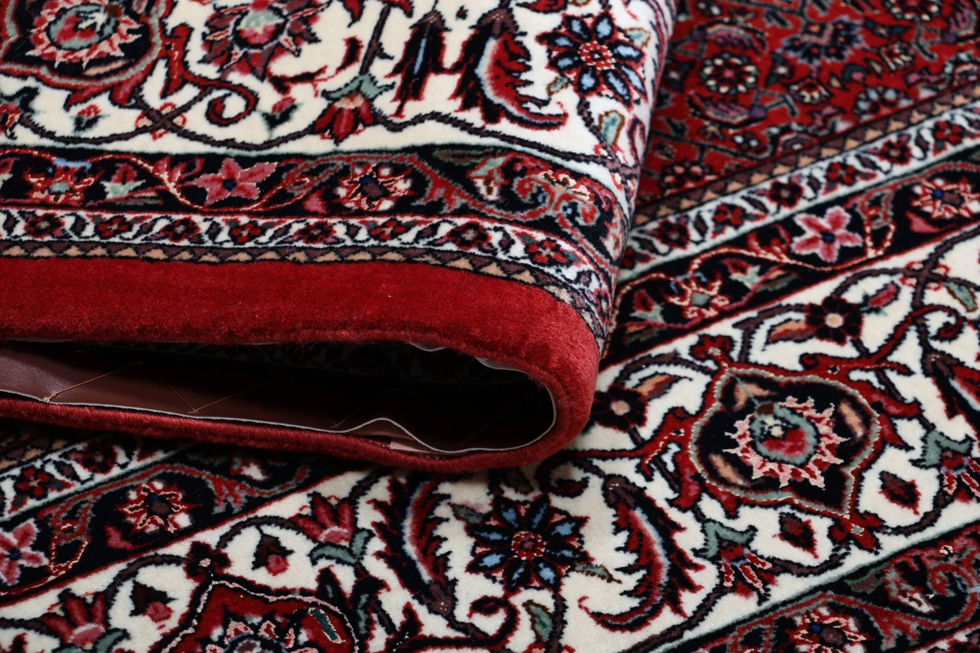Bijar Persian Rug 205 × 208 cm, Wool & Silk, hand-knotted