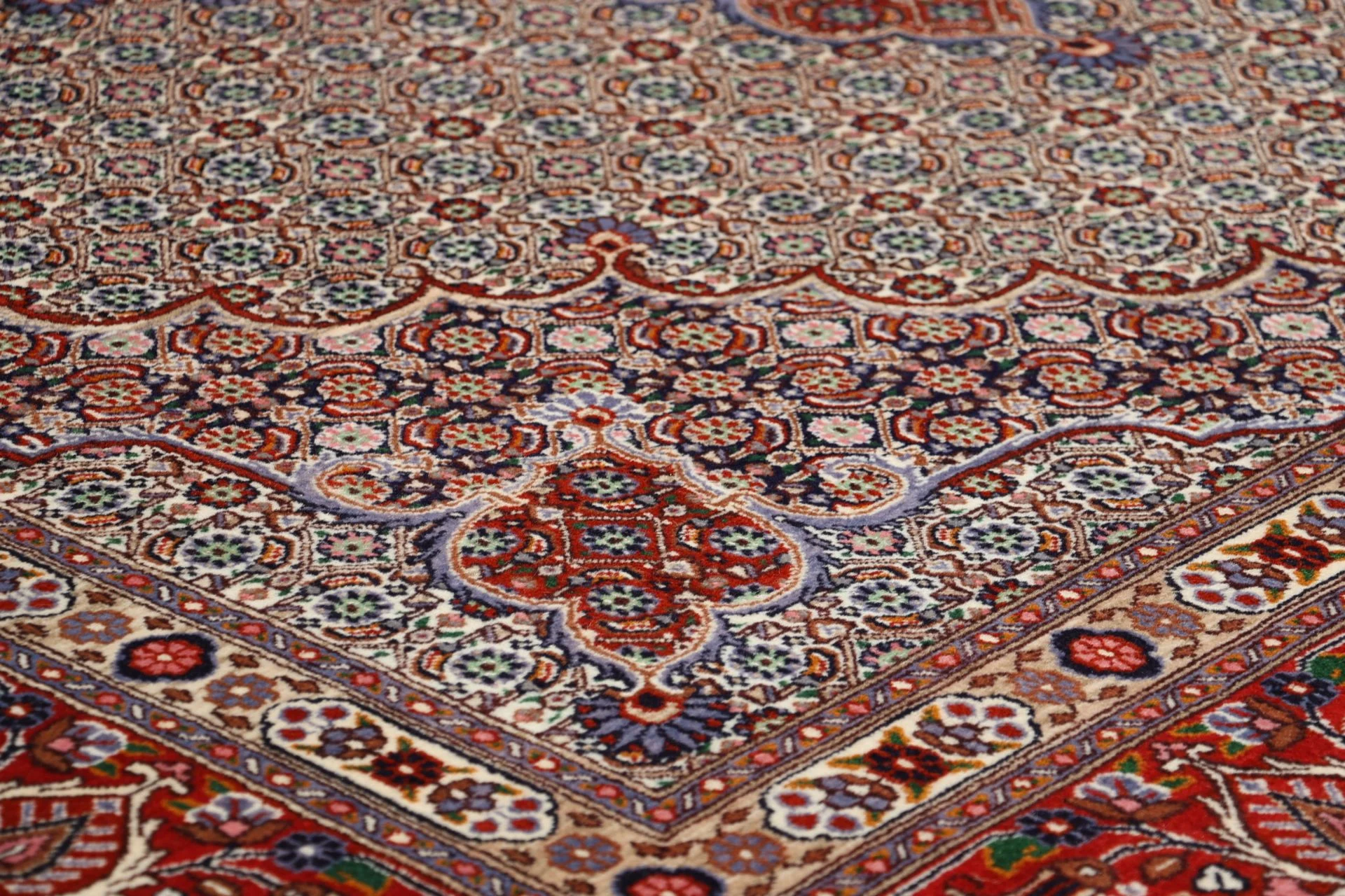 perserteppich-moud-252-x-350-cm-schurwolle-handgeknupft-floral-4 Moud Persian Rug — hand-knotted, 252 × 350 cm, Wool